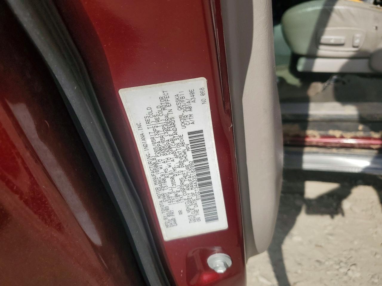 2003 Toyota Sequoia Sr5 Burgundy vin: 5TDZT34A33S182992