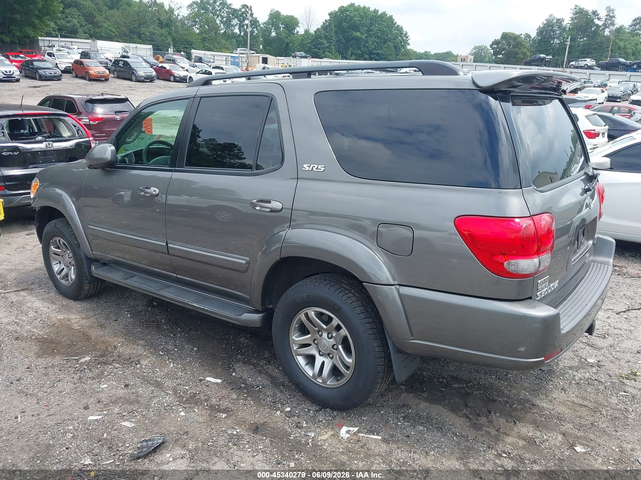 2005 Toyota Sequoia Sr5 V8 Gray vin: 5TDZT34A45S262093