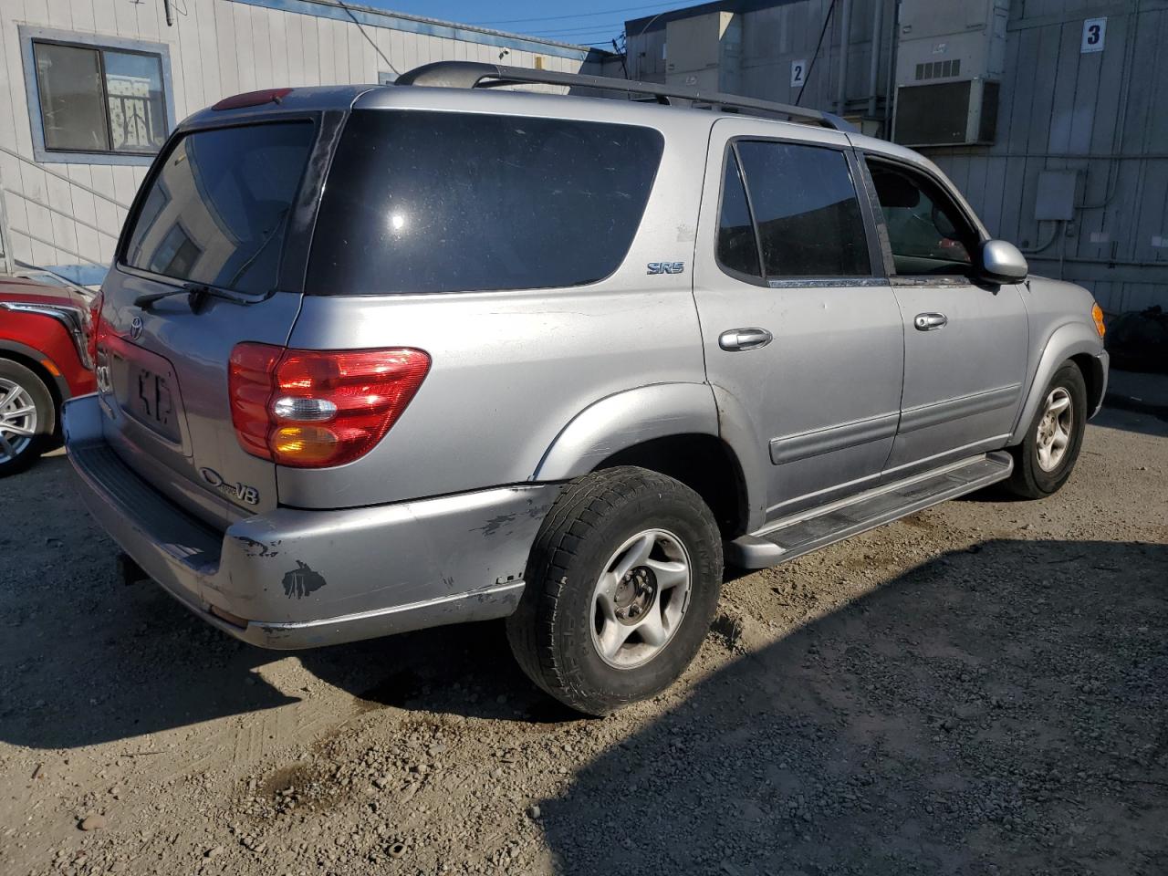 2001 Toyota Sequoia Sr5 Серебряный vin: 5TDZT34A51S023078