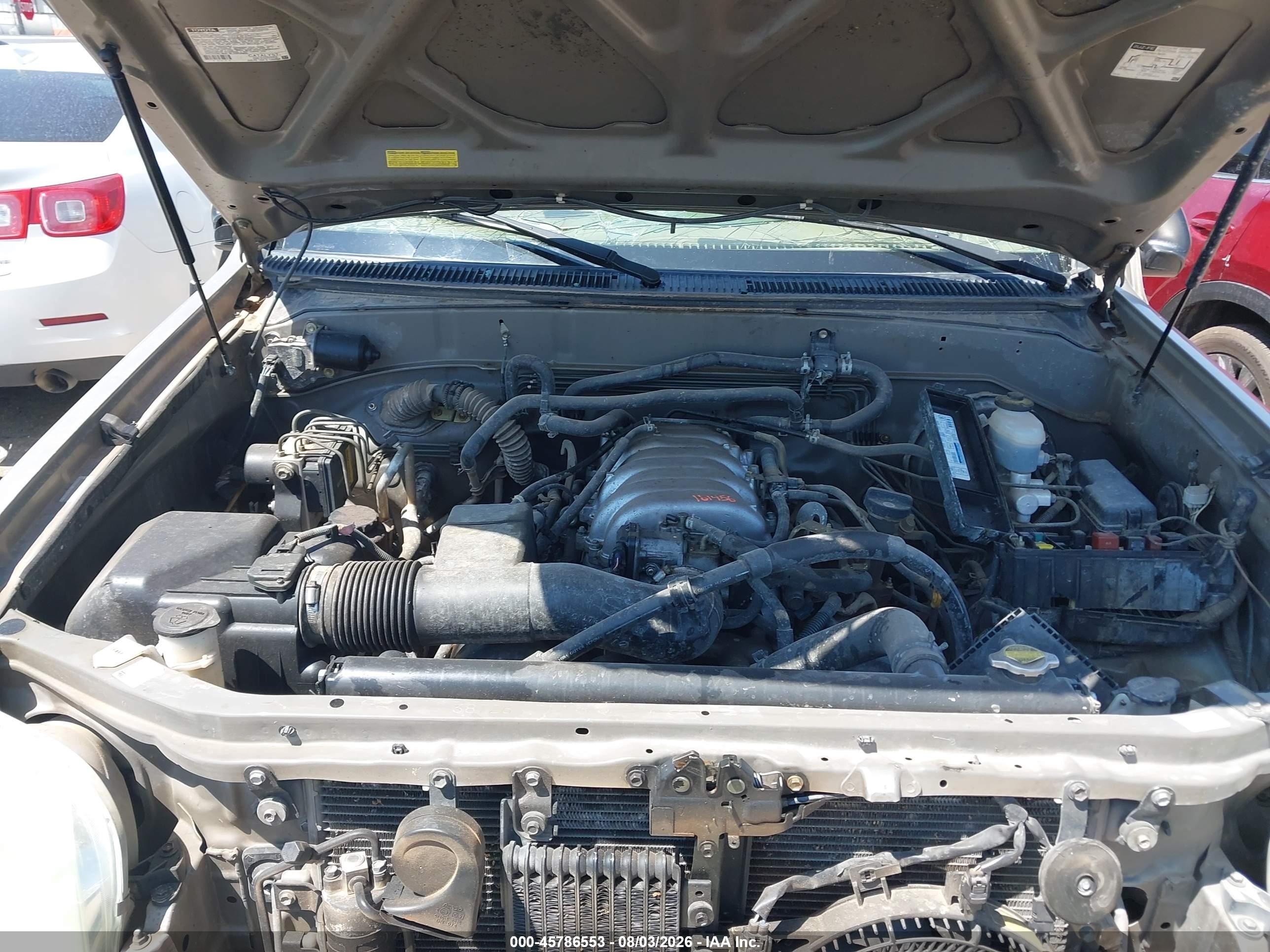 2004 Toyota Sequoia Sr5 V8 Бежевый vin: 5TDZT34A54S224824