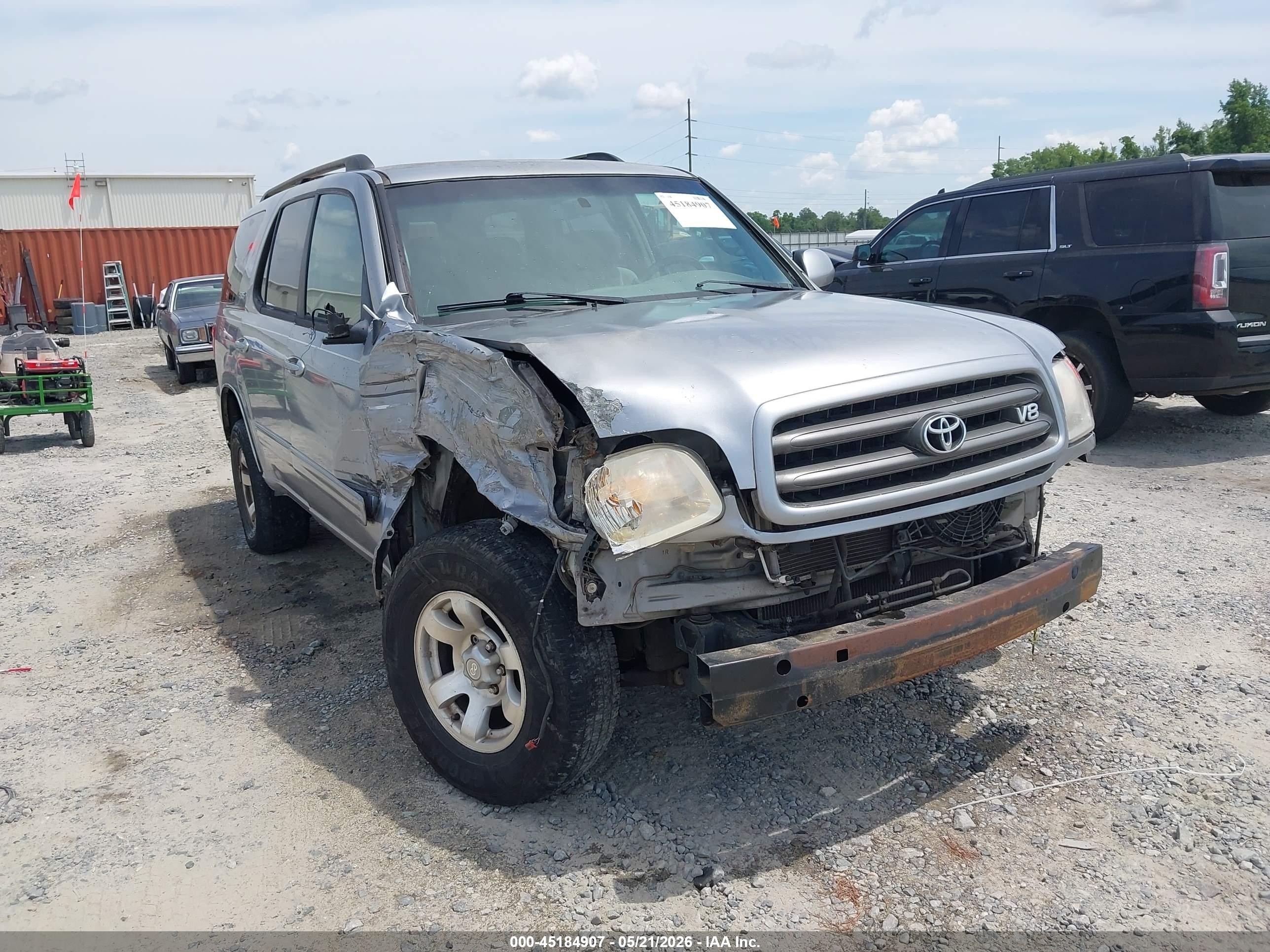 2004 Toyota Sequoia Sr5 V8 Silver vin: 5TDZT34A54S238092