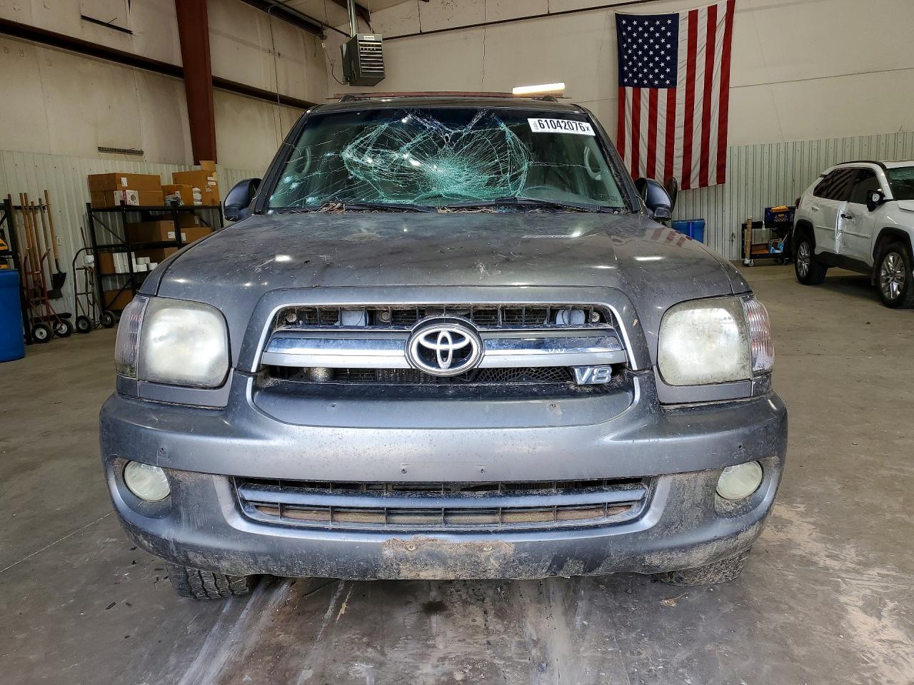 2005 Toyota Sequoia Sr5 Gray vin: 5TDZT34A55S246114