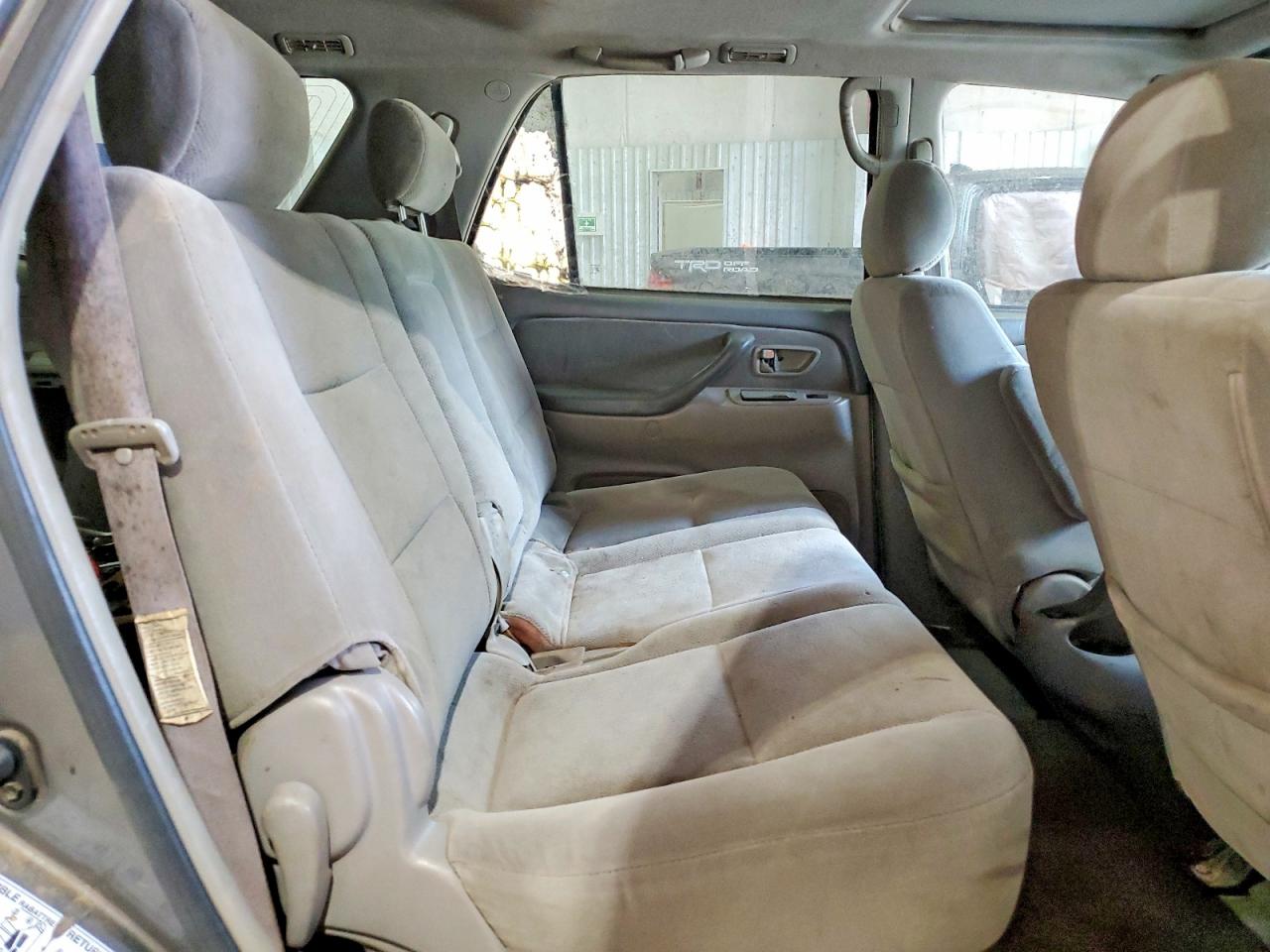 2005 Toyota Sequoia Sr5 Gray vin: 5TDZT34A55S246114