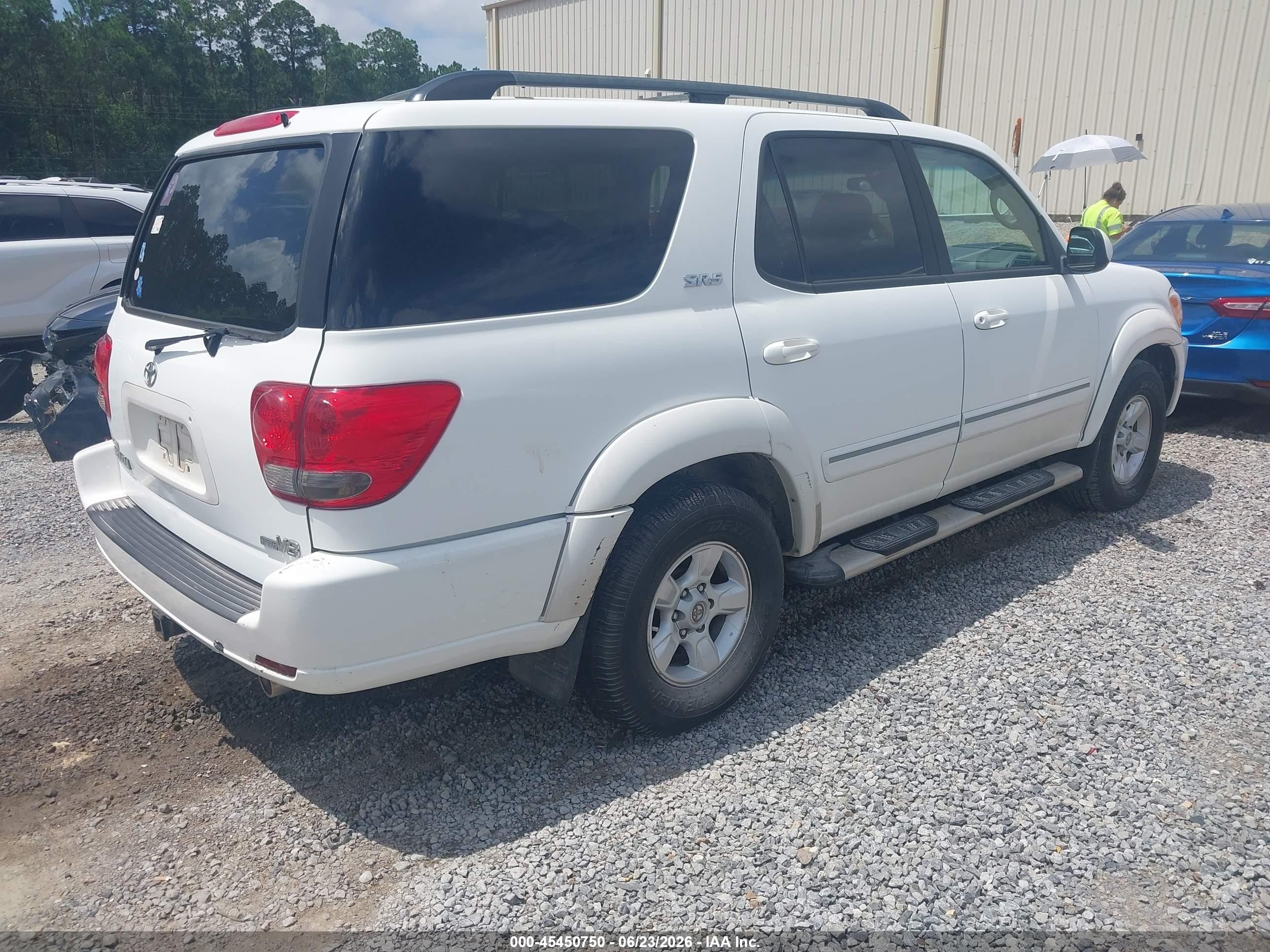 2005 Toyota Sequoia Sr5 V8 Белый vin: 5TDZT34A55S258201