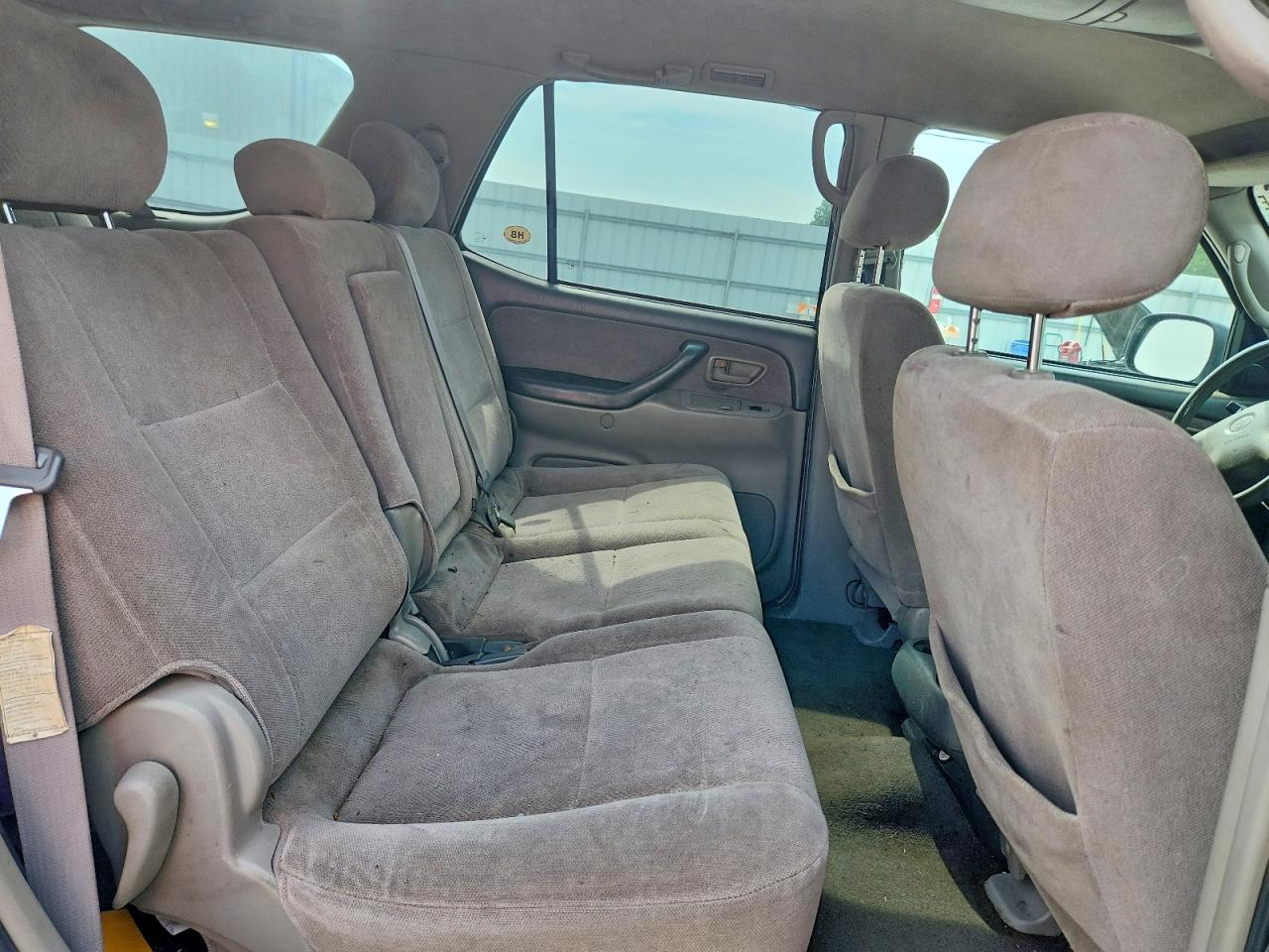 2002 Toyota Sequoia Sr5 Silver vin: 5TDZT34A62S098275