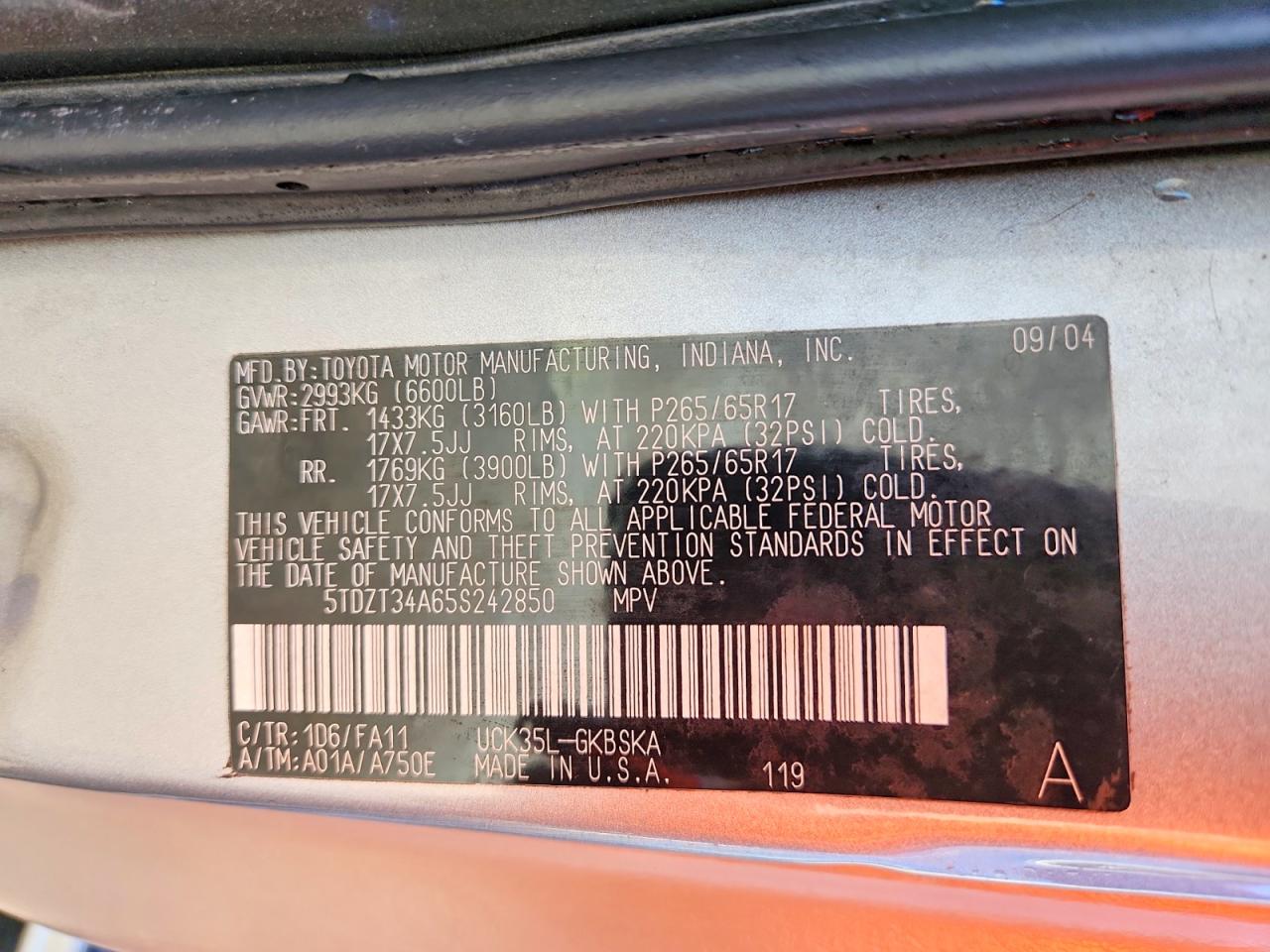 2005 Toyota Sequoia Sr5 Silver vin: 5TDZT34A65S242850