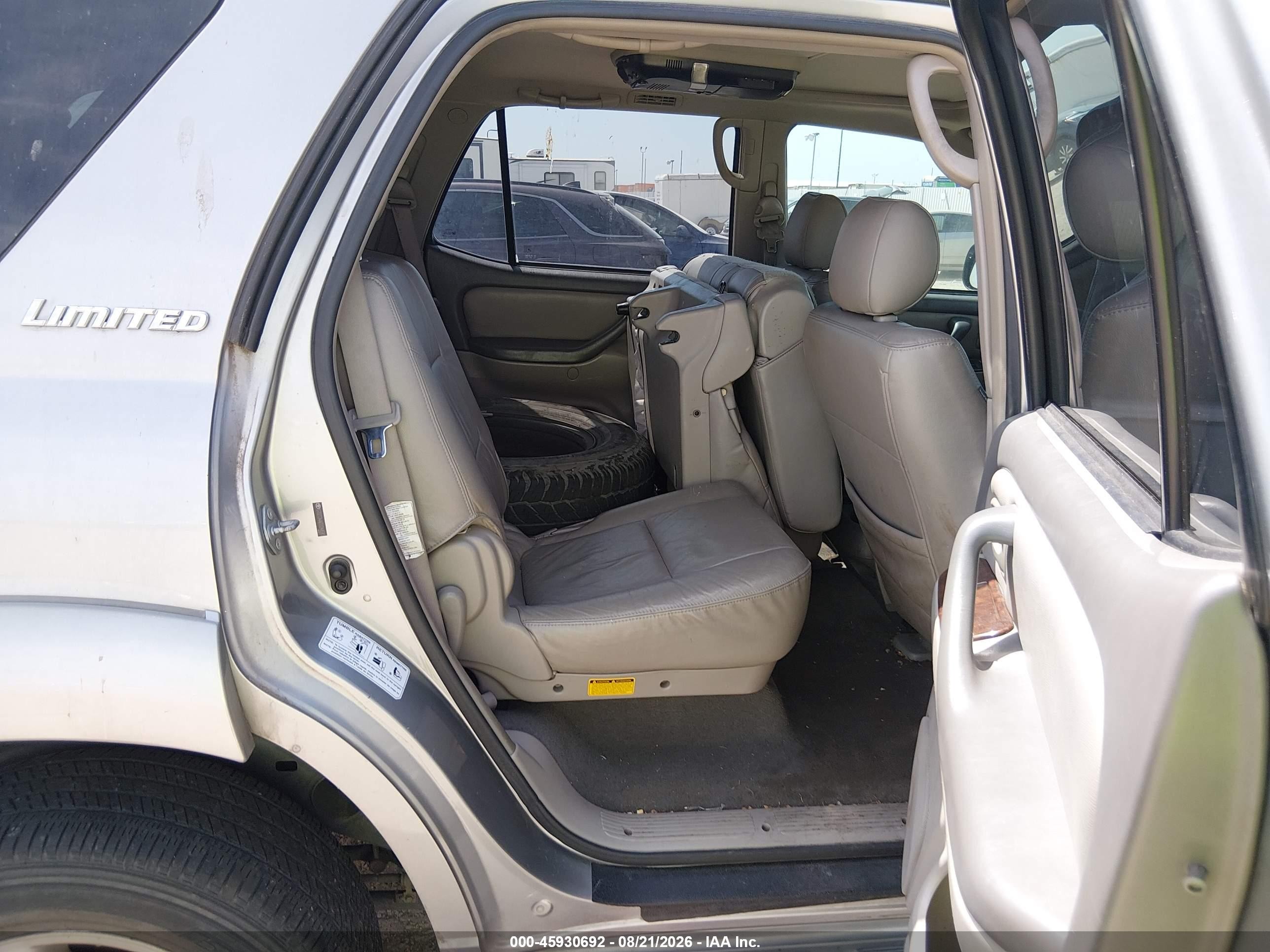 2005 Toyota Sequoia Sr5 V8 Gray vin: 5TDZT34A65S248583