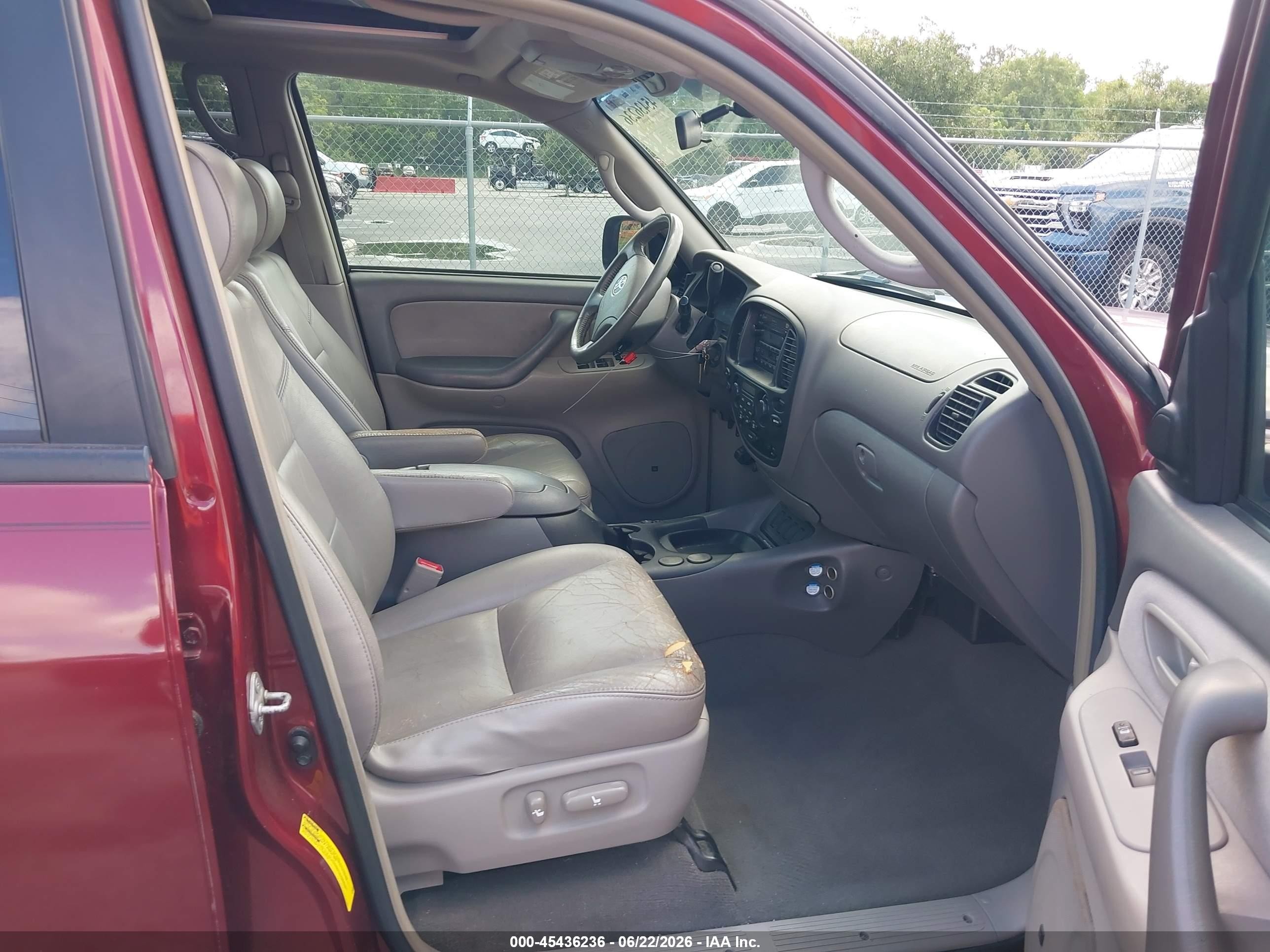 2007 Toyota Sequoia Sr5 V8 Red vin: 5TDZT34A67S297253