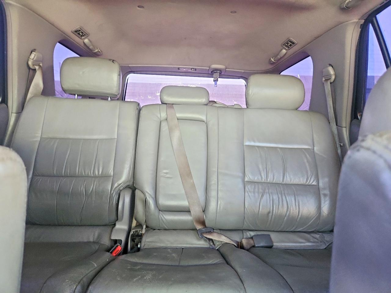 2001 Toyota Sequoia Sr5 White vin: 5TDZT34A71S044210