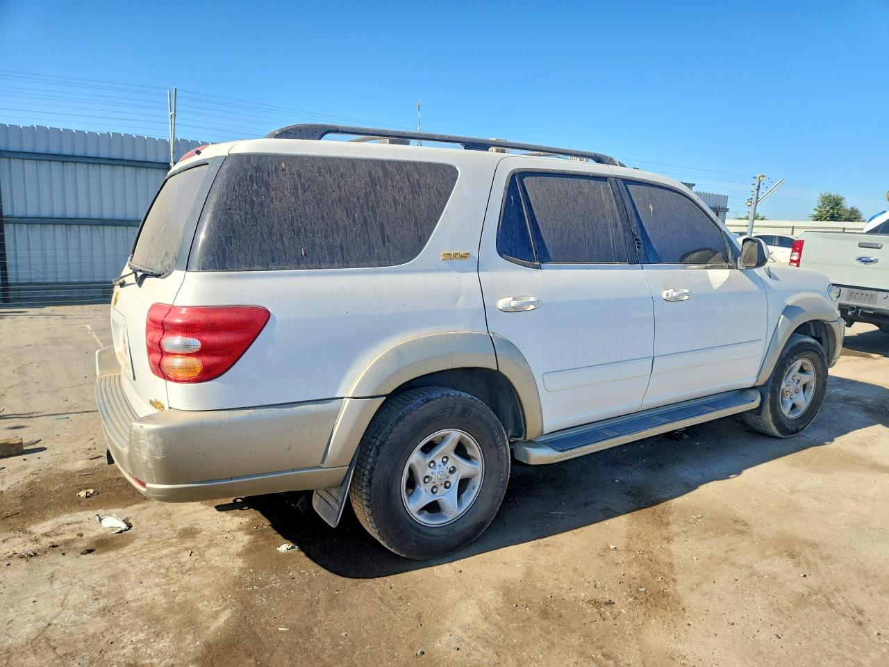2001 Toyota Sequoia Sr5 White vin: 5TDZT34A71S044210