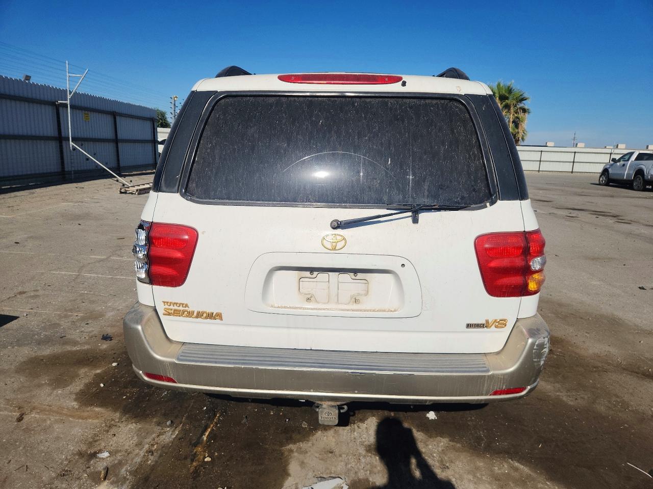2001 Toyota Sequoia Sr5 White vin: 5TDZT34A71S044210