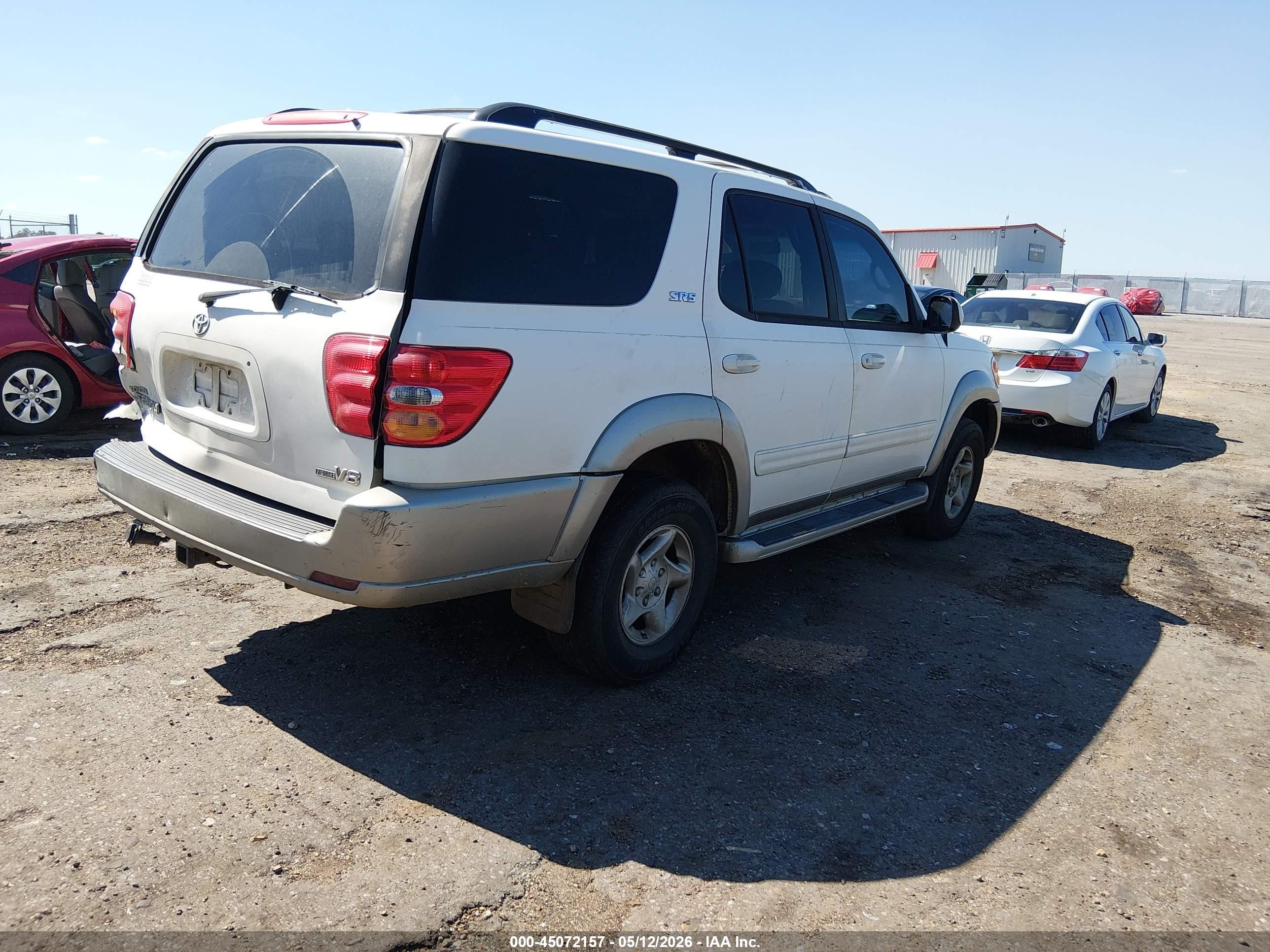 2002 Toyota Sequoia Sr5 V8 Белый vin: 5TDZT34A72S132899