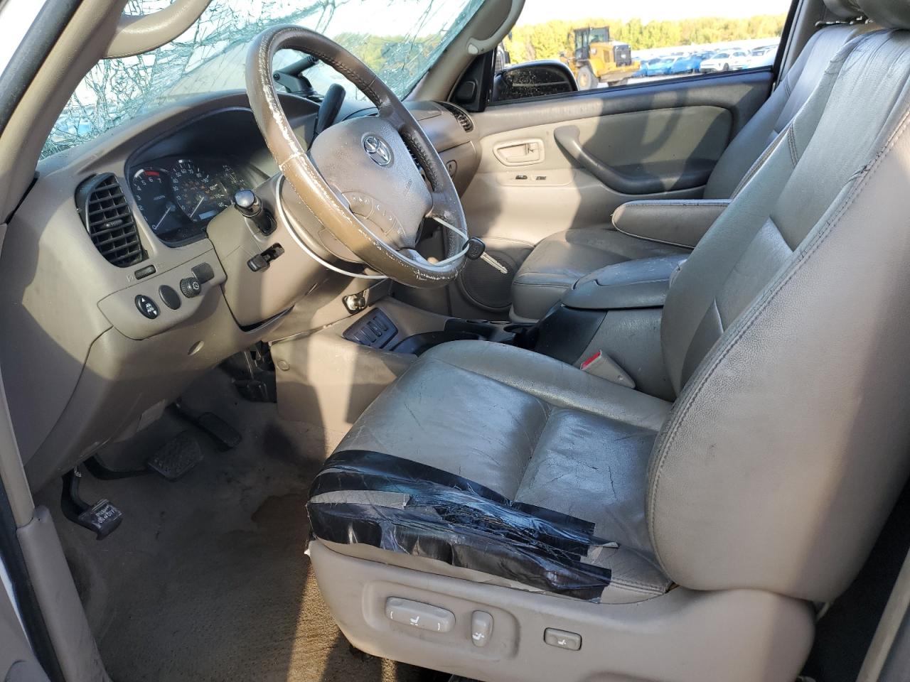 2005 Toyota Sequoia Sr5 White vin: 5TDZT34A75S259625