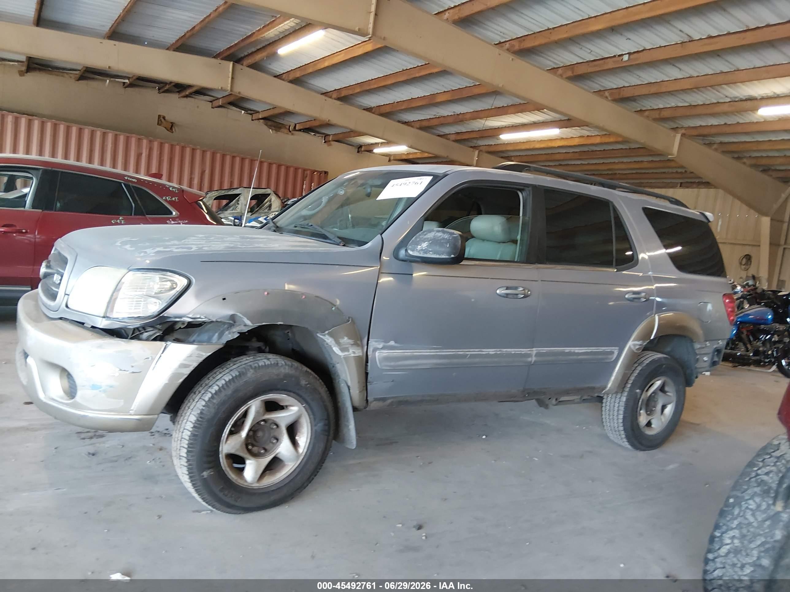 2001 Toyota Sequoia Sr5 V8 Gray vin: 5TDZT34A81S020708
