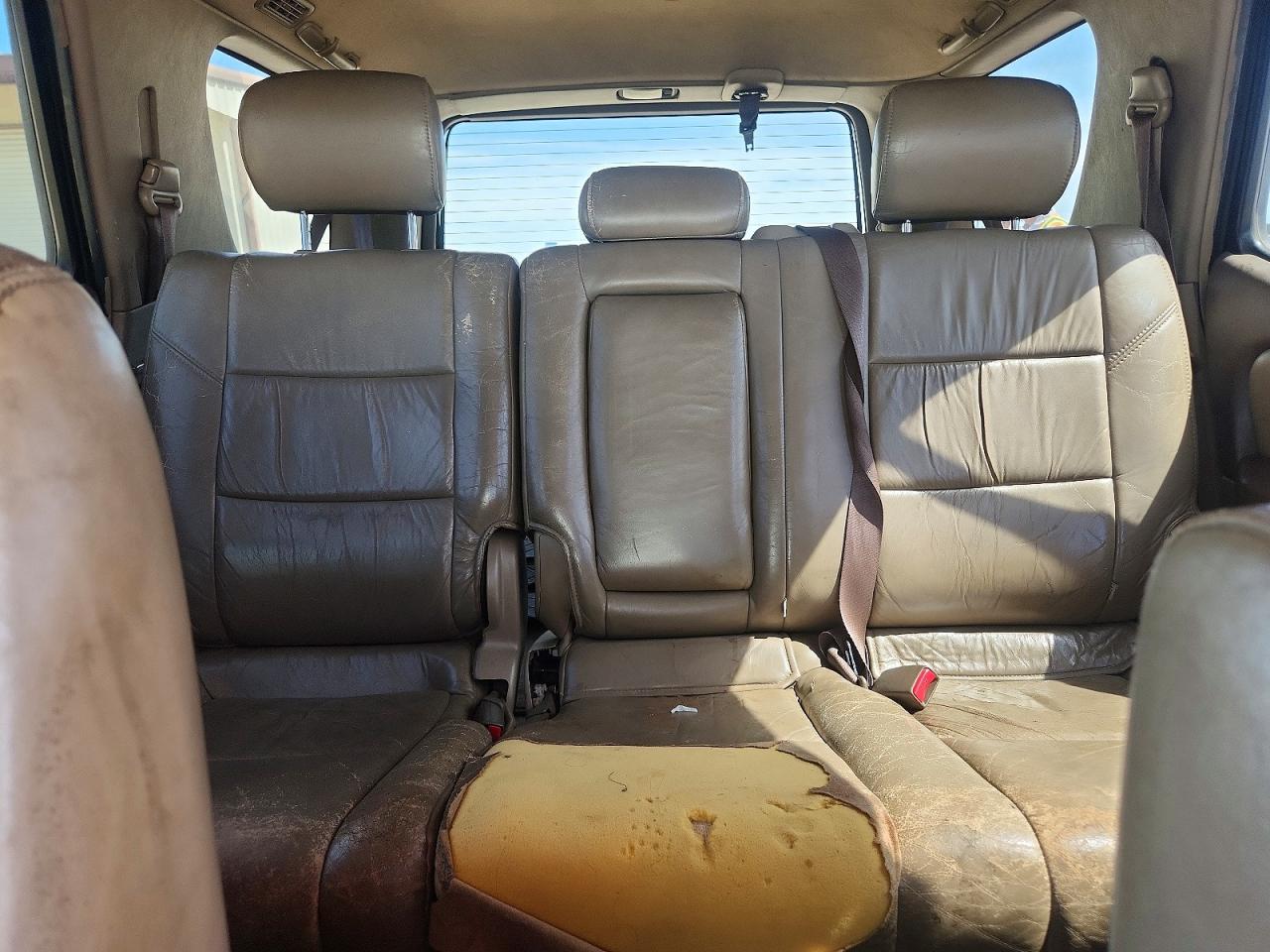 2001 Toyota Sequoia Sr5 White vin: 5TDZT34A81S053403
