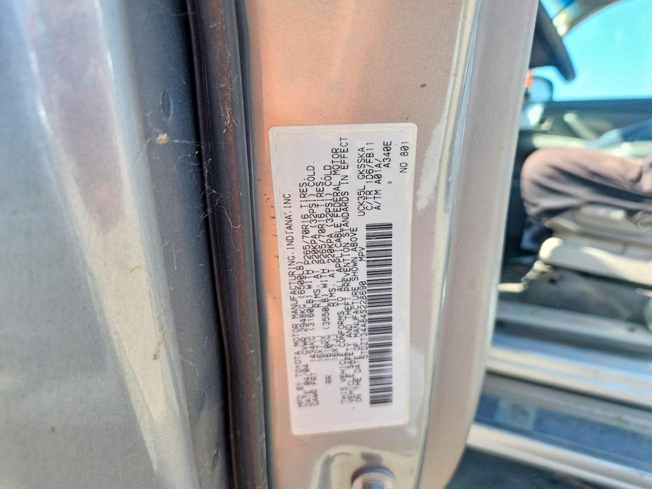 2004 Toyota Sequoia Sr5 Gray vin: 5TDZT34A84S228690