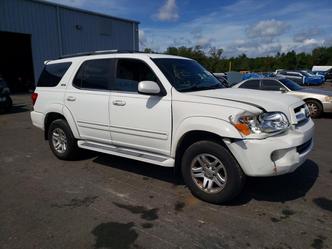 2005 Toyota Sequoia Sr5 White vin: 5TDZT34A85S244776