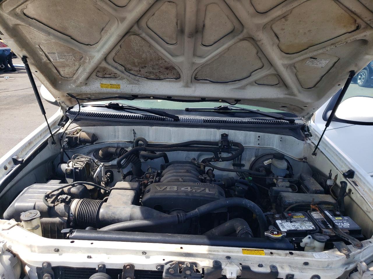 2005 Toyota Sequoia Sr5 White vin: 5TDZT34A85S244776