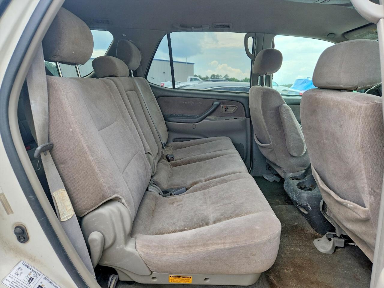 2003 Toyota Sequoia Sr5 White vin: 5TDZT34A93S142609