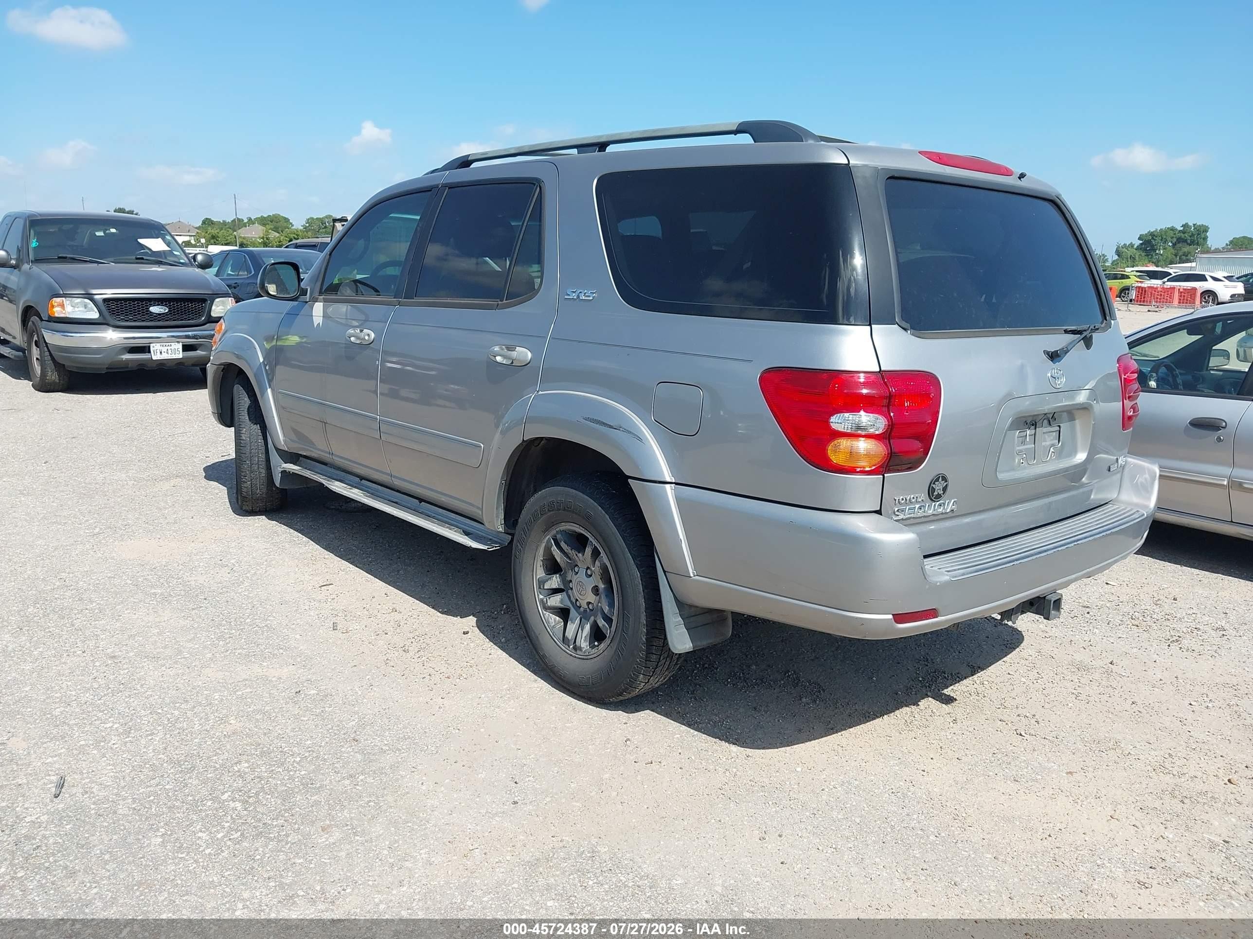 2003 Toyota Sequoia Sr5 V8 Silver vin: 5TDZT34A93S195469