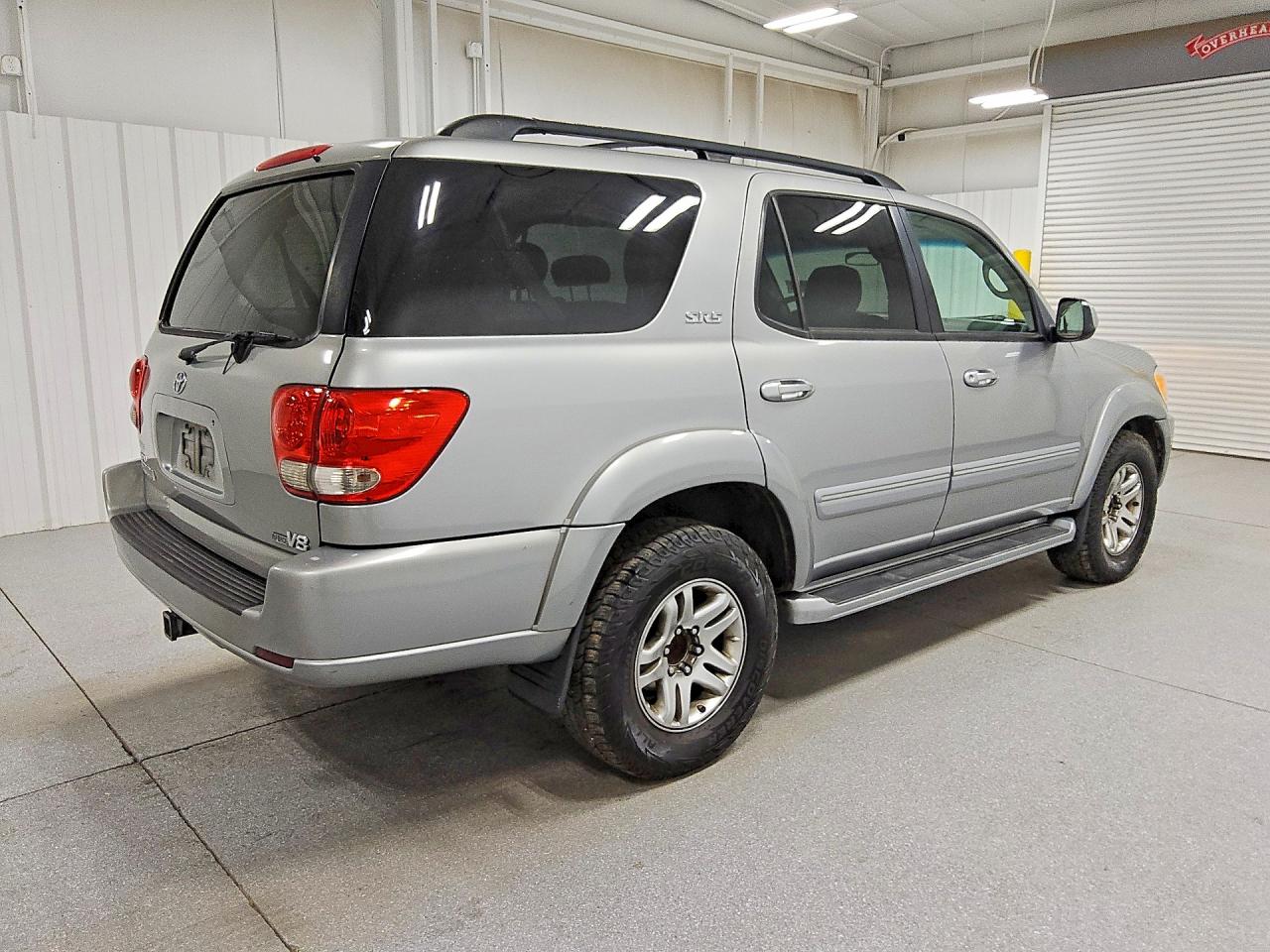 2007 Toyota Sequoia Sr5 Silver vin: 5TDZT34A97S289373