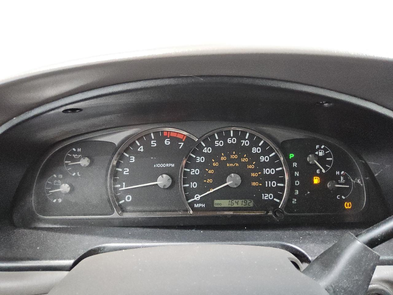 2007 Toyota Sequoia Sr5 Silver vin: 5TDZT34A97S289373 Damage: Warning - Tire Pressure, On, Unacceptable