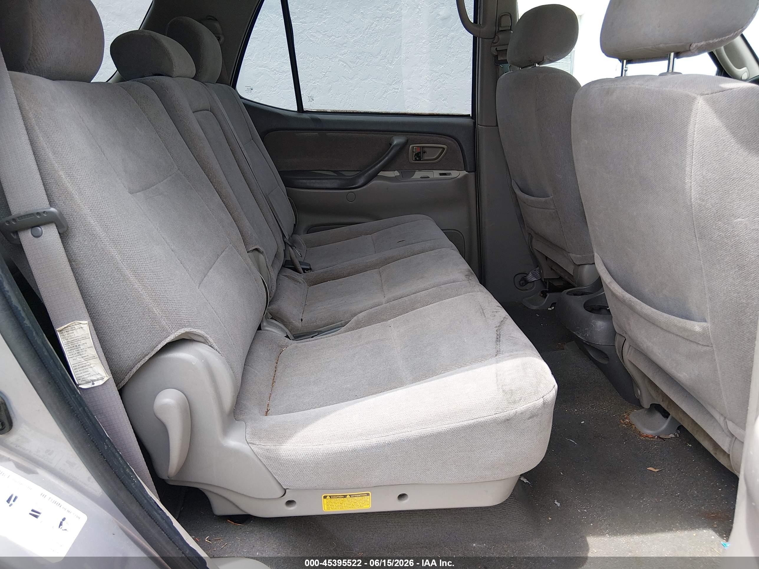2001 Toyota Sequoia Sr5 V8 Gold vin: 5TDZT34AX1S048994