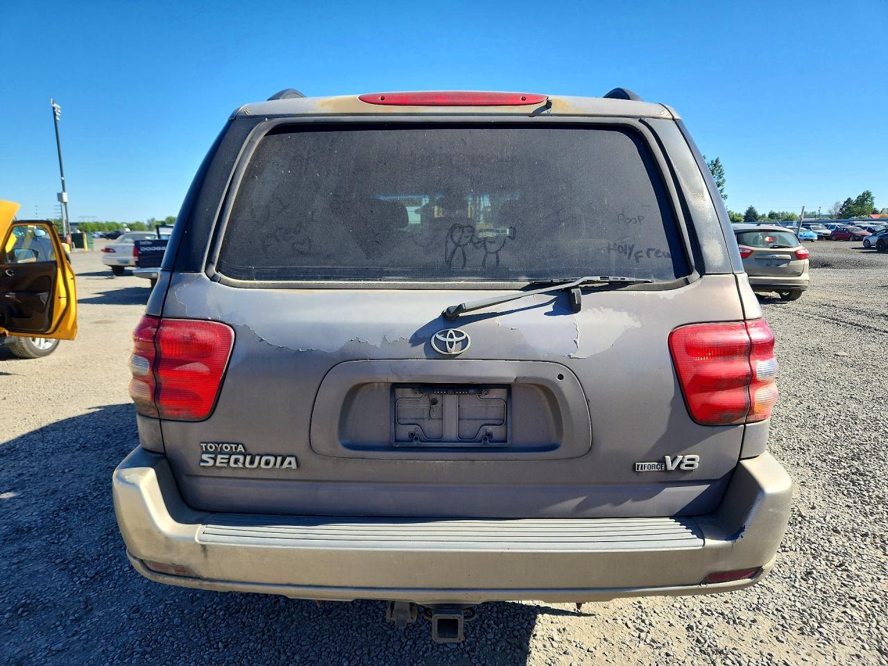 2001 Toyota Sequoia Sr5 Silver vin: 5TDZT34AX1S054942