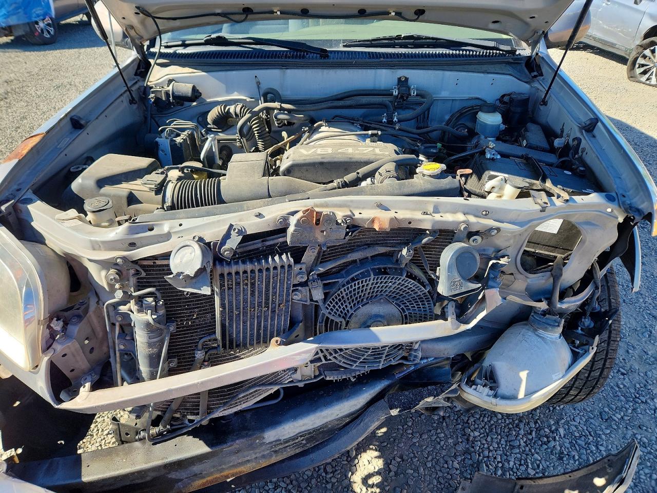 2001 Toyota Sequoia Sr5 Silver vin: 5TDZT34AX1S054942