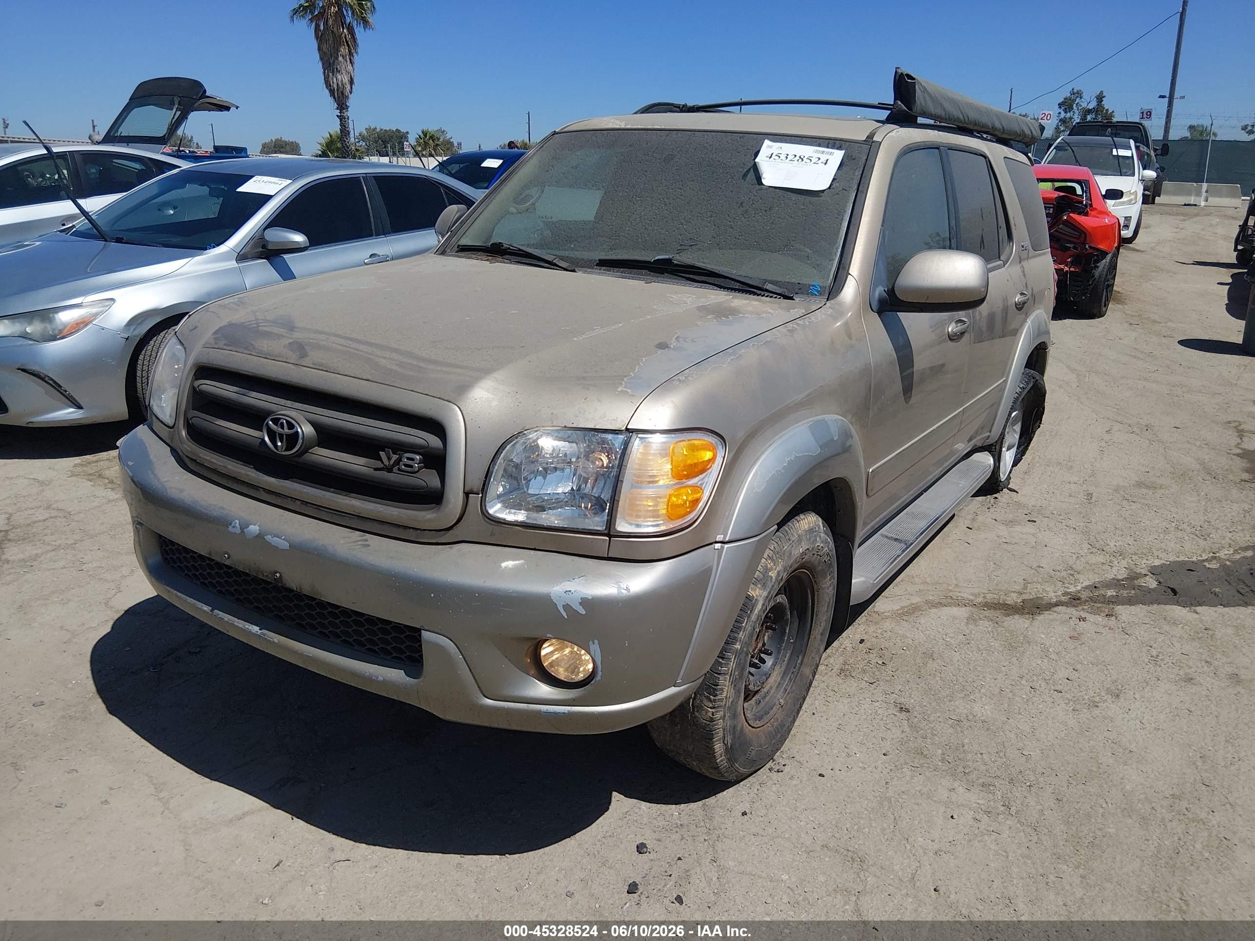 2002 Toyota Sequoia Sr5 V8 Gold vin: 5TDZT34AX2S088154