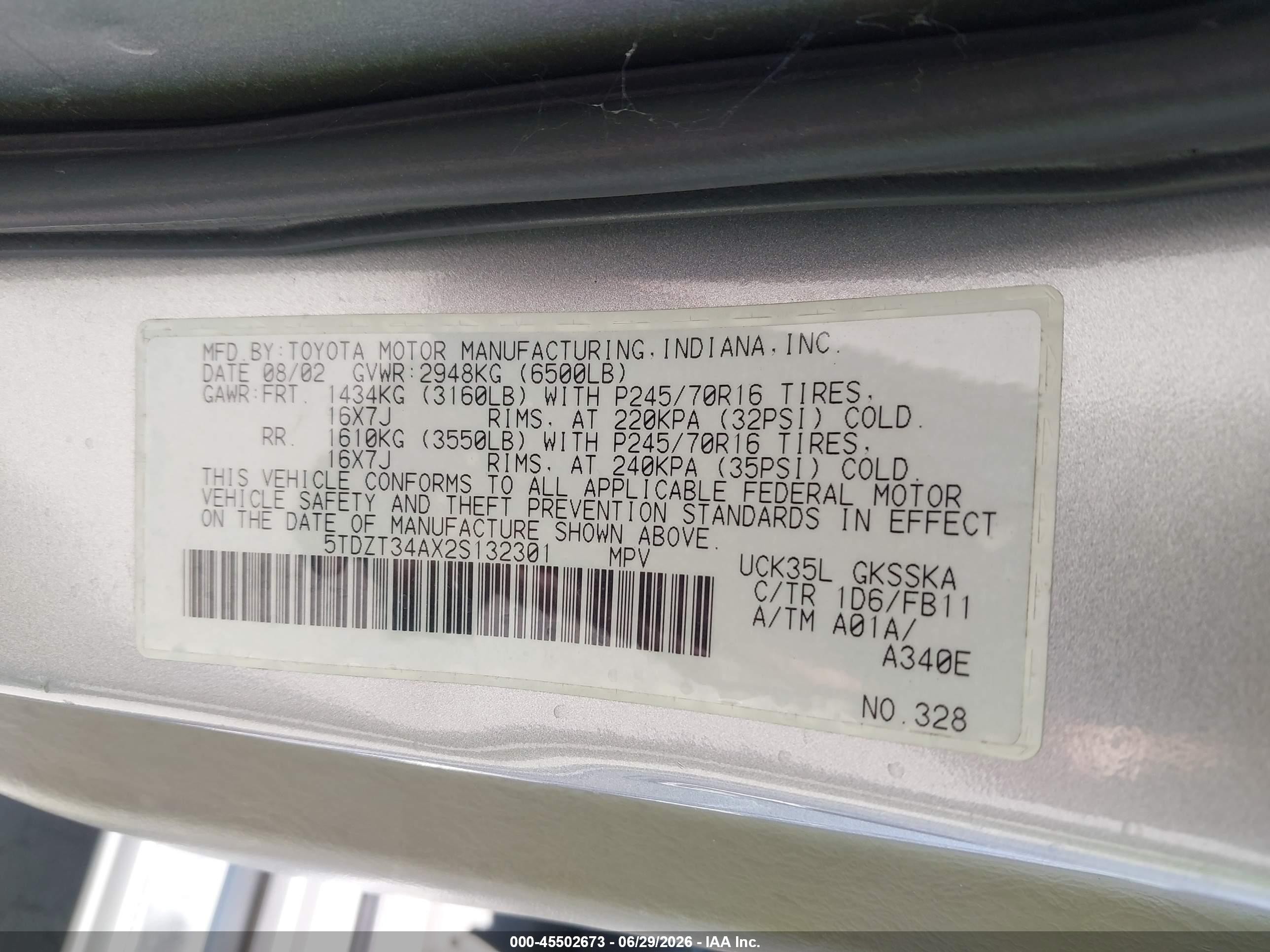 2002 Toyota Sequoia Sr5 V8 Silver vin: 5TDZT34AX2S132301