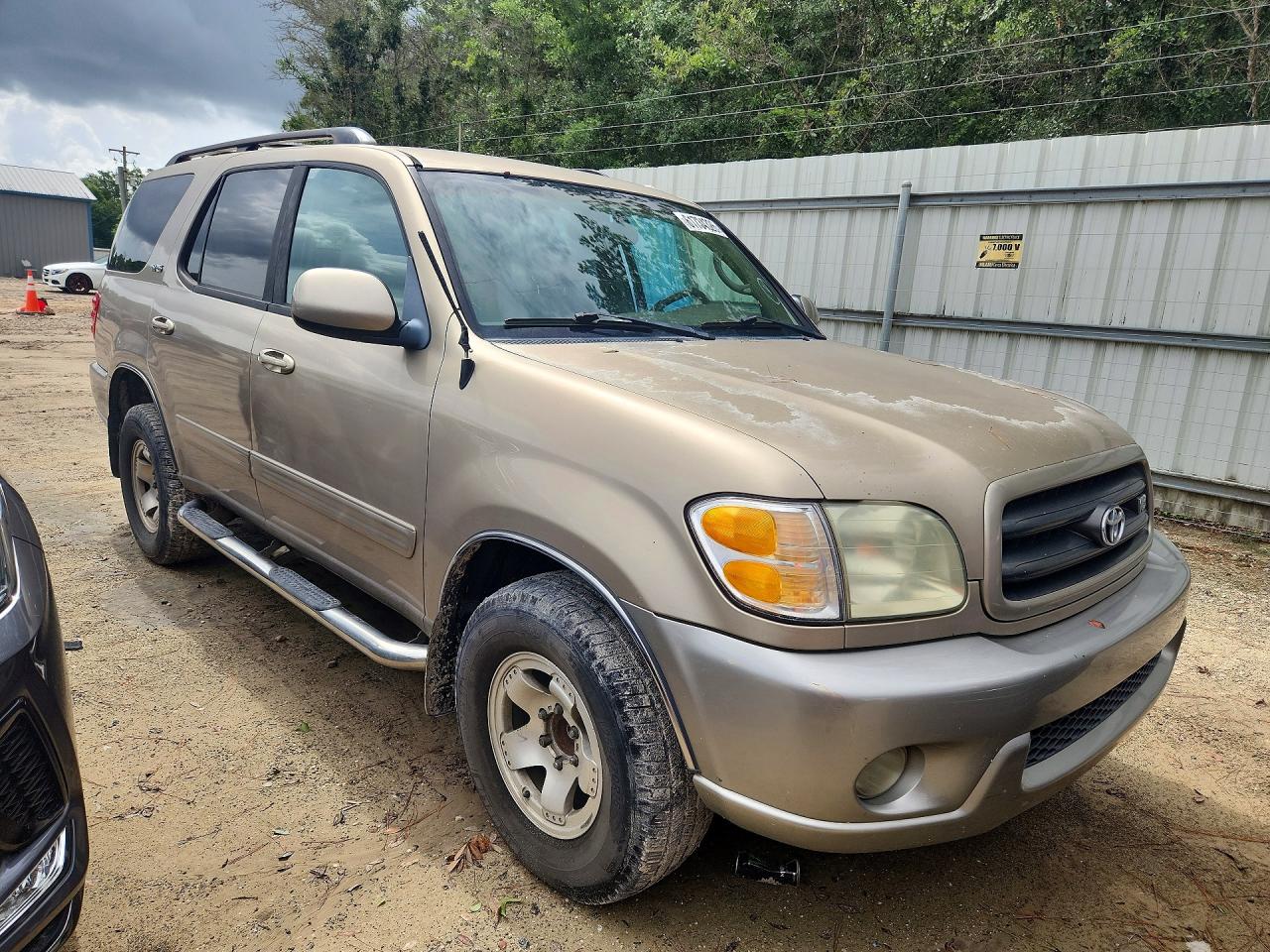 2002 Toyota Sequoia Sr5 Beige vin: 5TDZT34AX2S135599