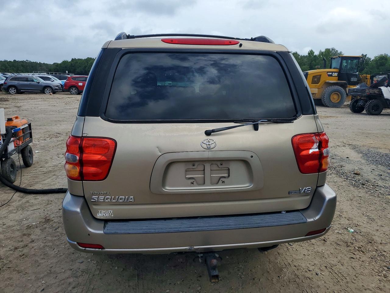 2002 Toyota Sequoia Sr5 Beige vin: 5TDZT34AX2S135599