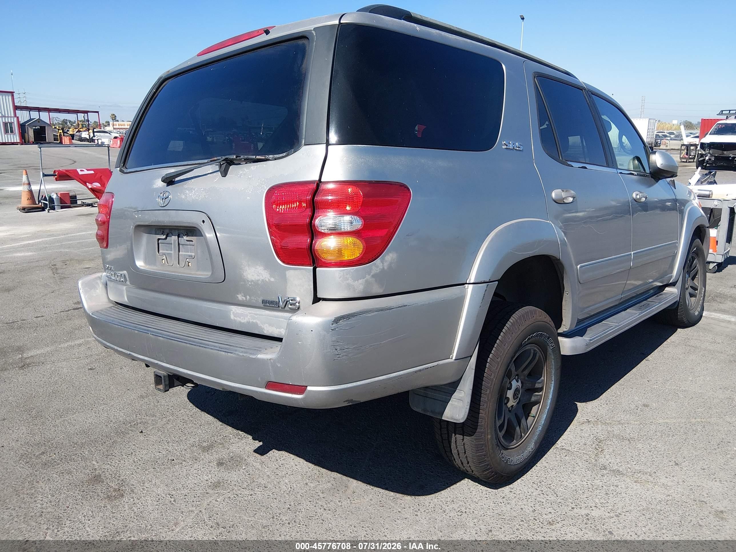 2003 Toyota Sequoia Sr5 V8 Серебряный vin: 5TDZT34AX3S187218