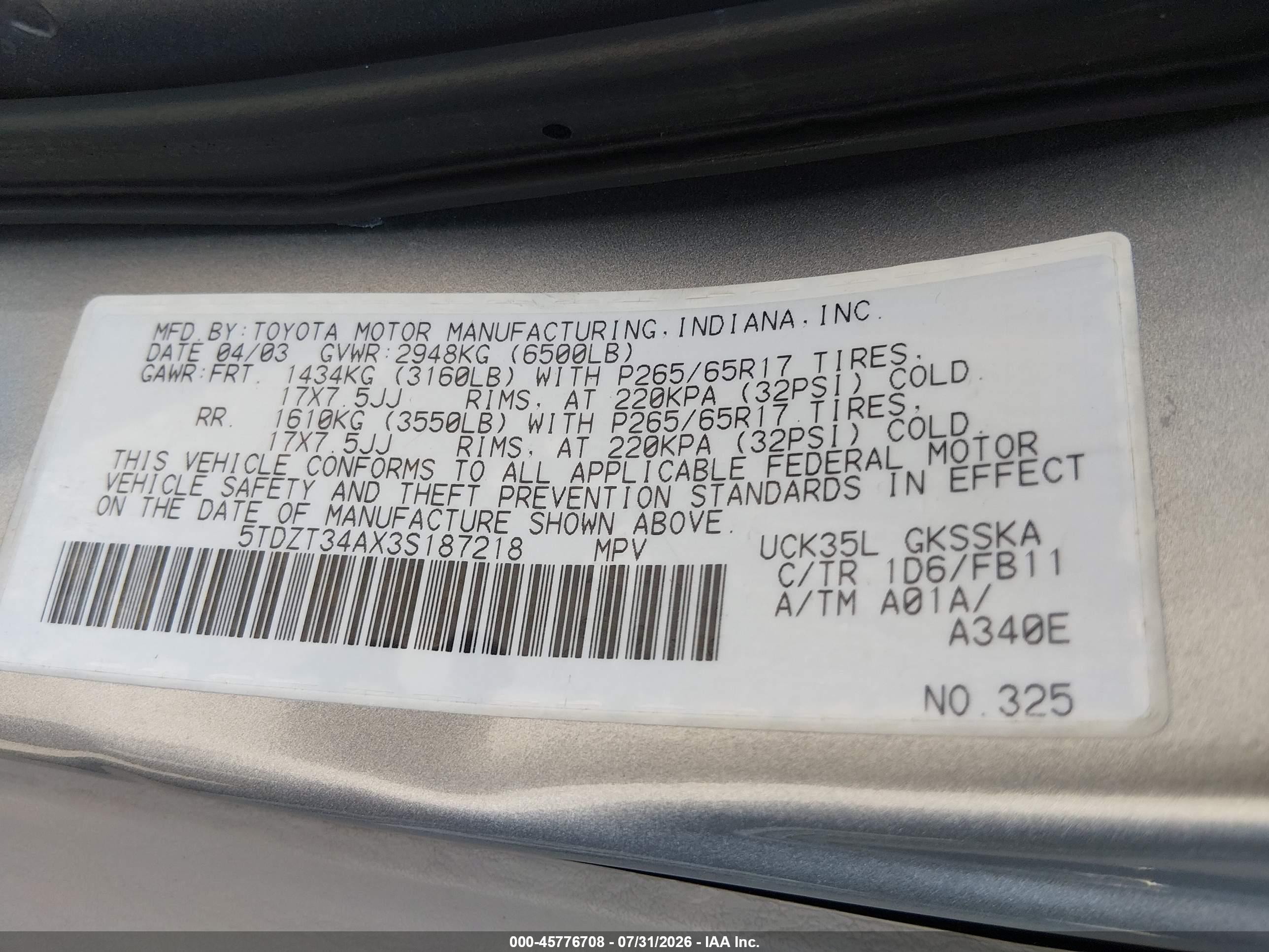 2003 Toyota Sequoia Sr5 V8 Серебряный vin: 5TDZT34AX3S187218