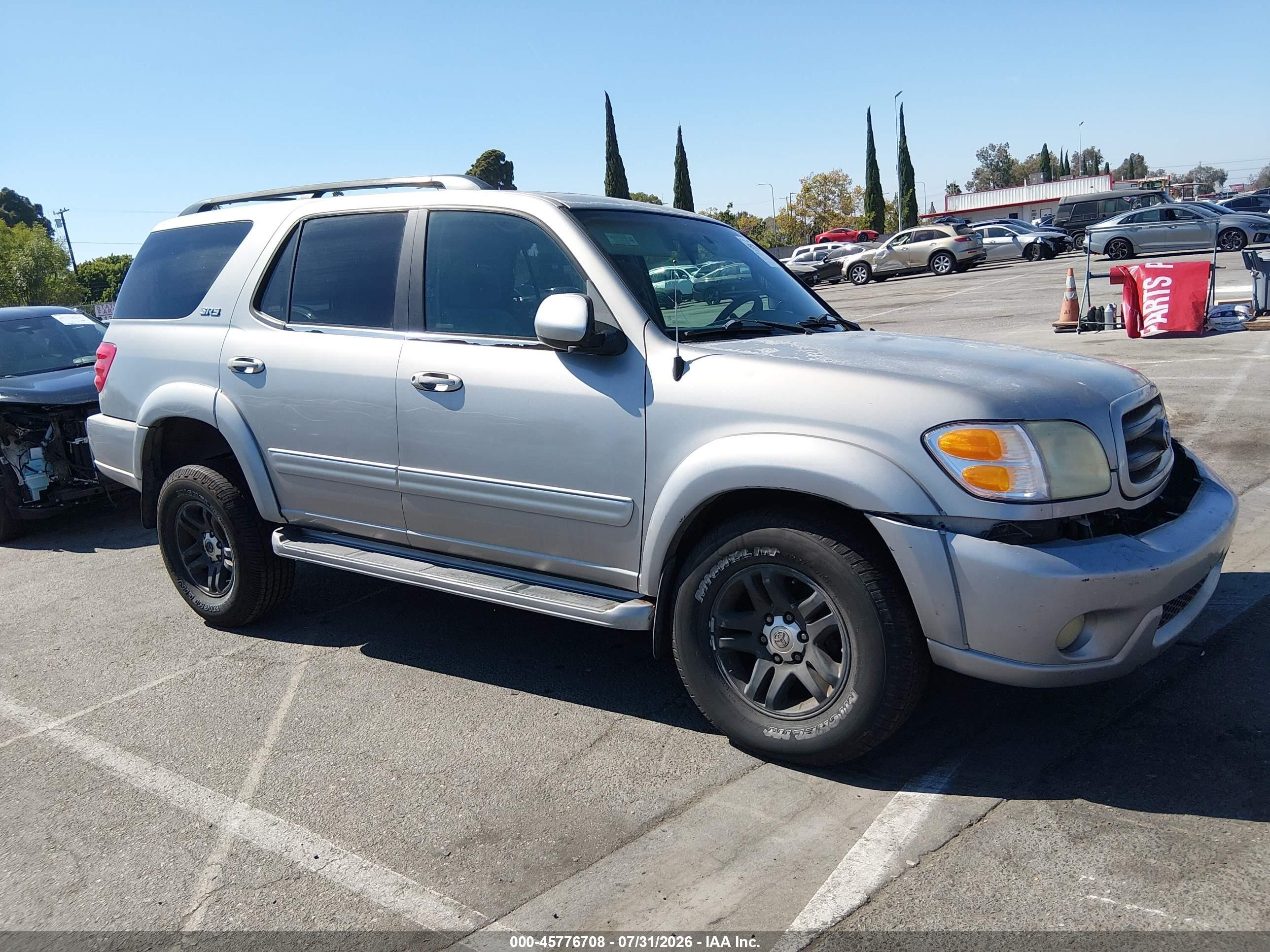 2003 Toyota Sequoia Sr5 V8 Серебряный vin: 5TDZT34AX3S187218