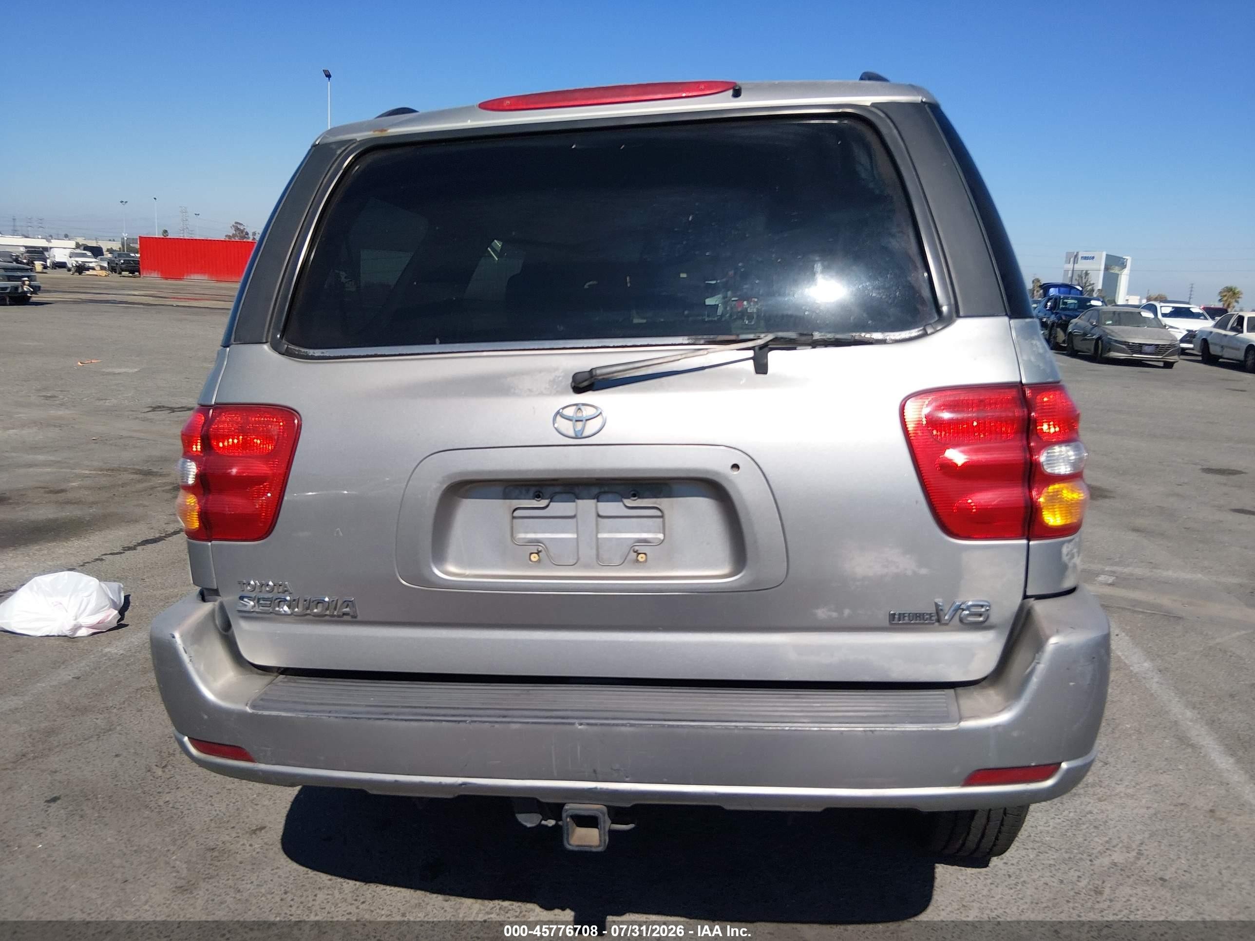 2003 Toyota Sequoia Sr5 V8 Серебряный vin: 5TDZT34AX3S187218