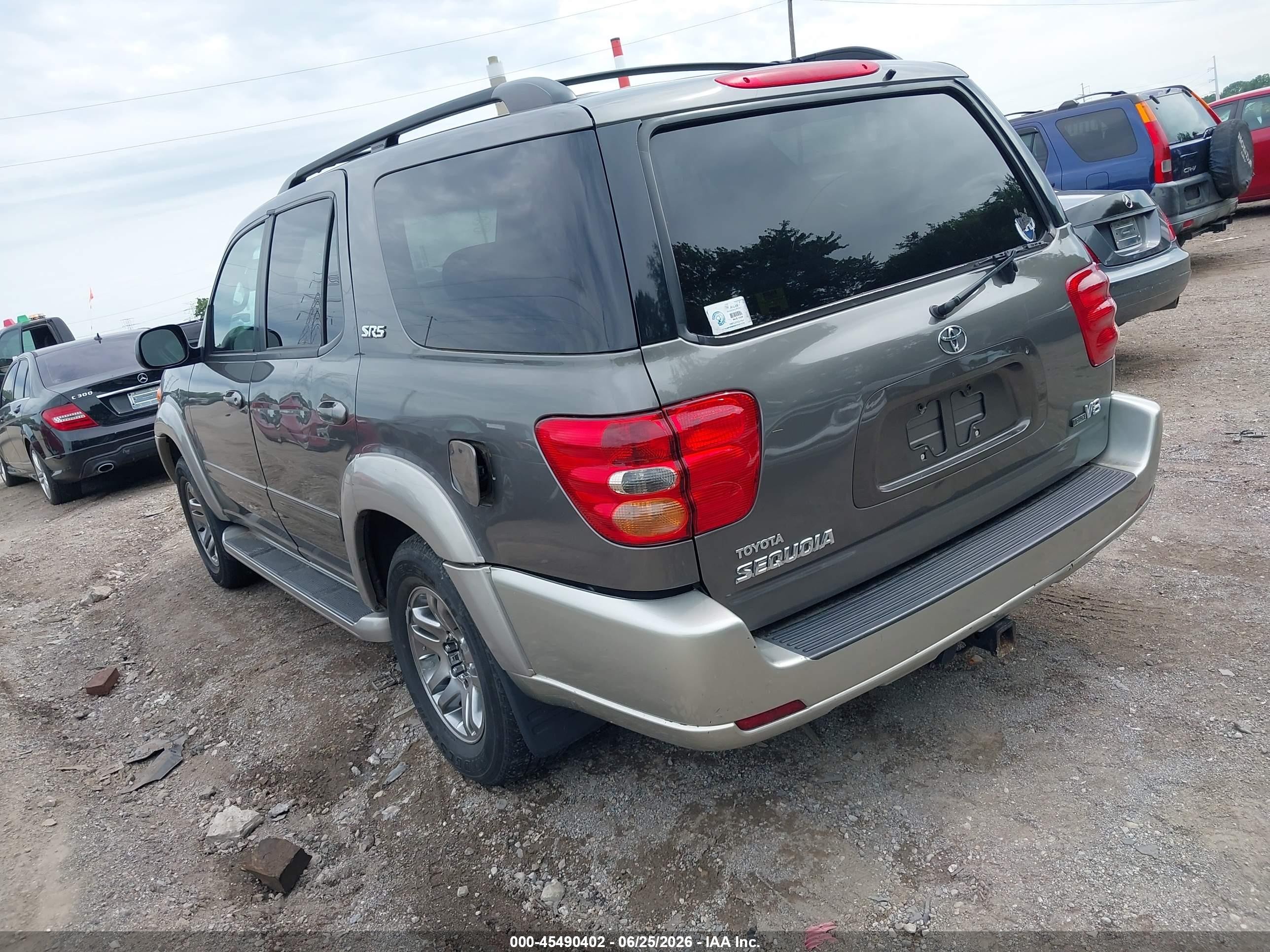2004 Toyota Sequoia Sr5 V8 Gray vin: 5TDZT34AX4S219957