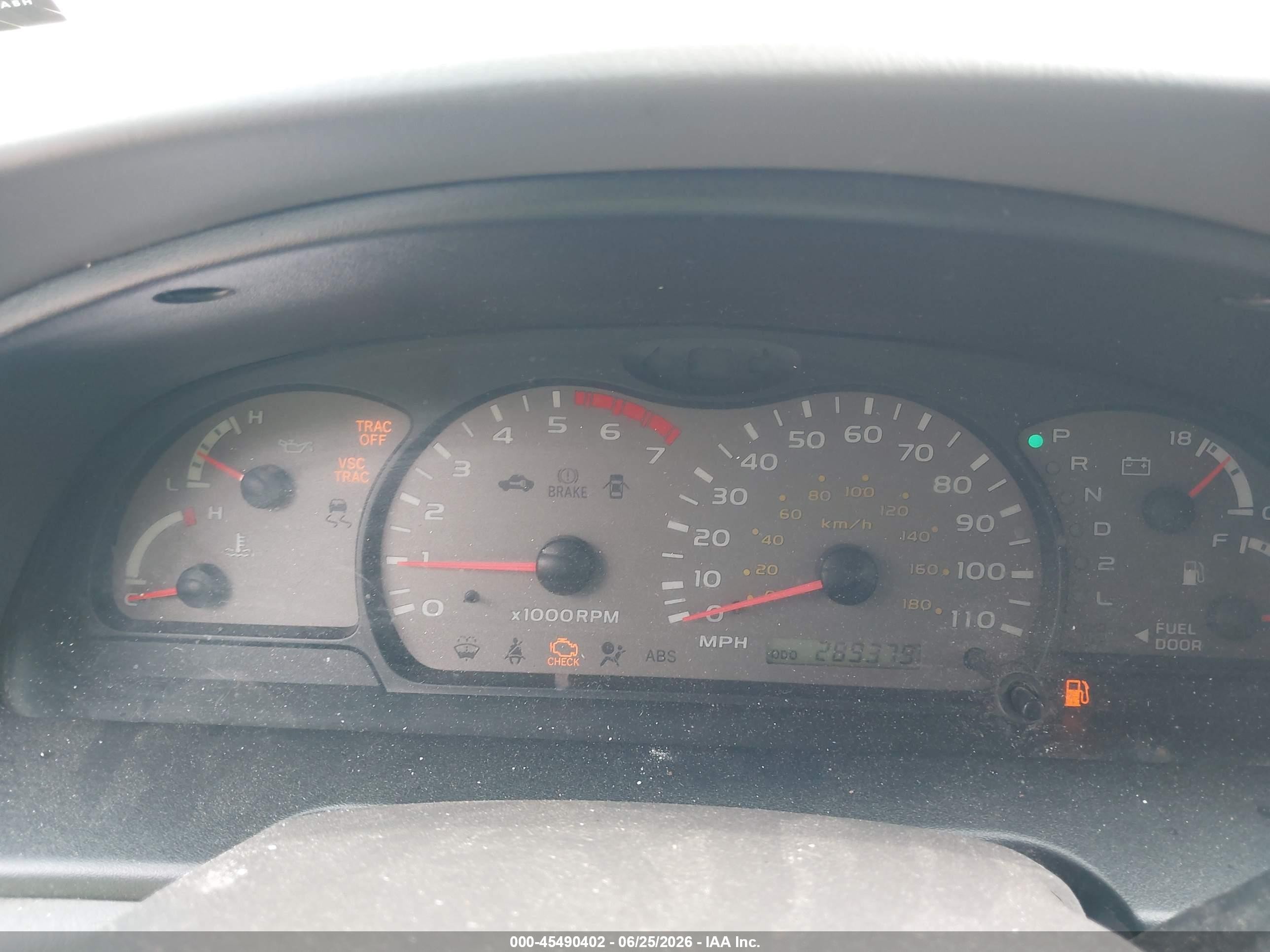 2004 Toyota Sequoia Sr5 V8 Gray vin: 5TDZT34AX4S219957