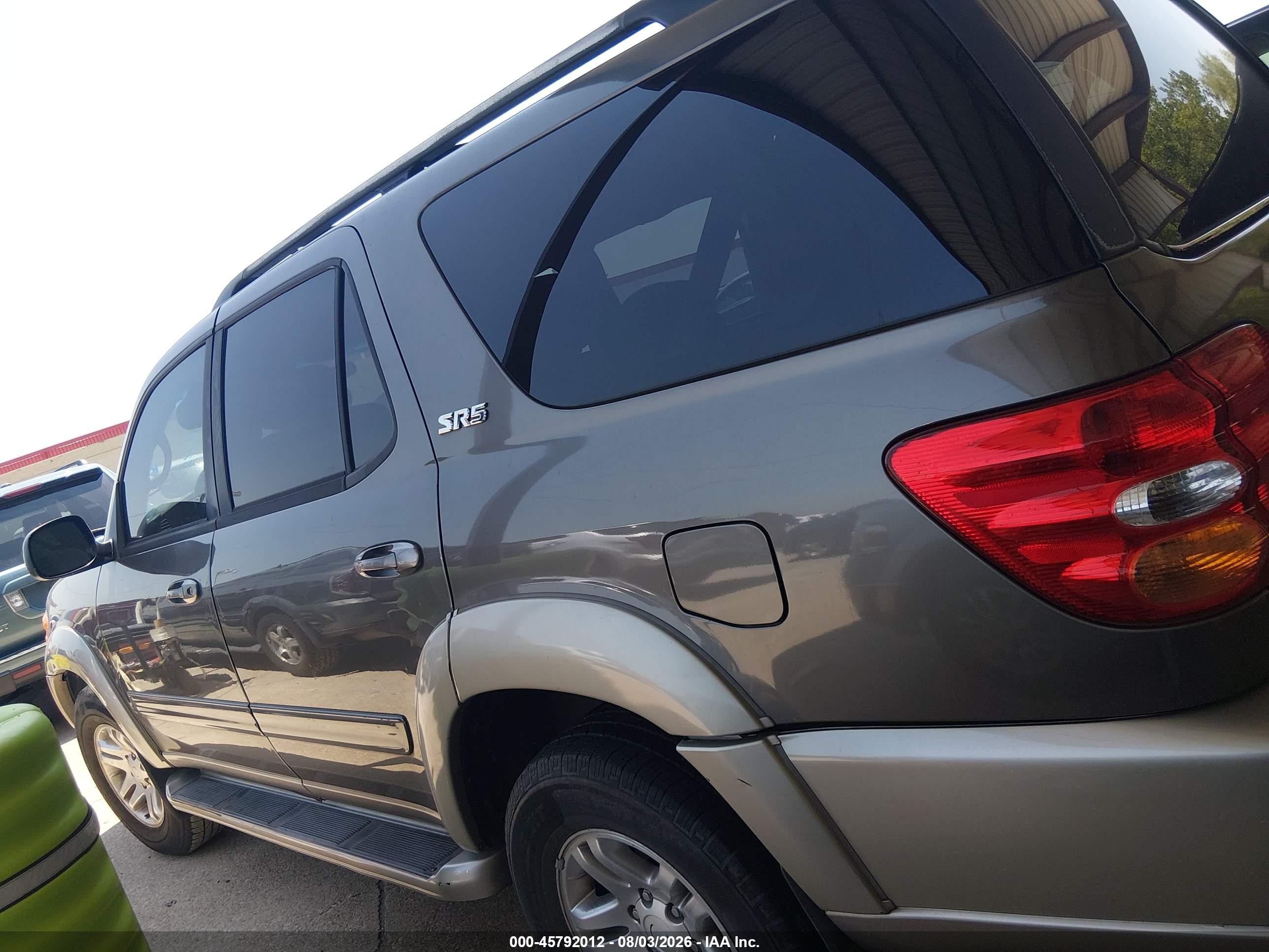 2004 Toyota Sequoia Sr5 V8 Серый vin: 5TDZT34AX4S233373