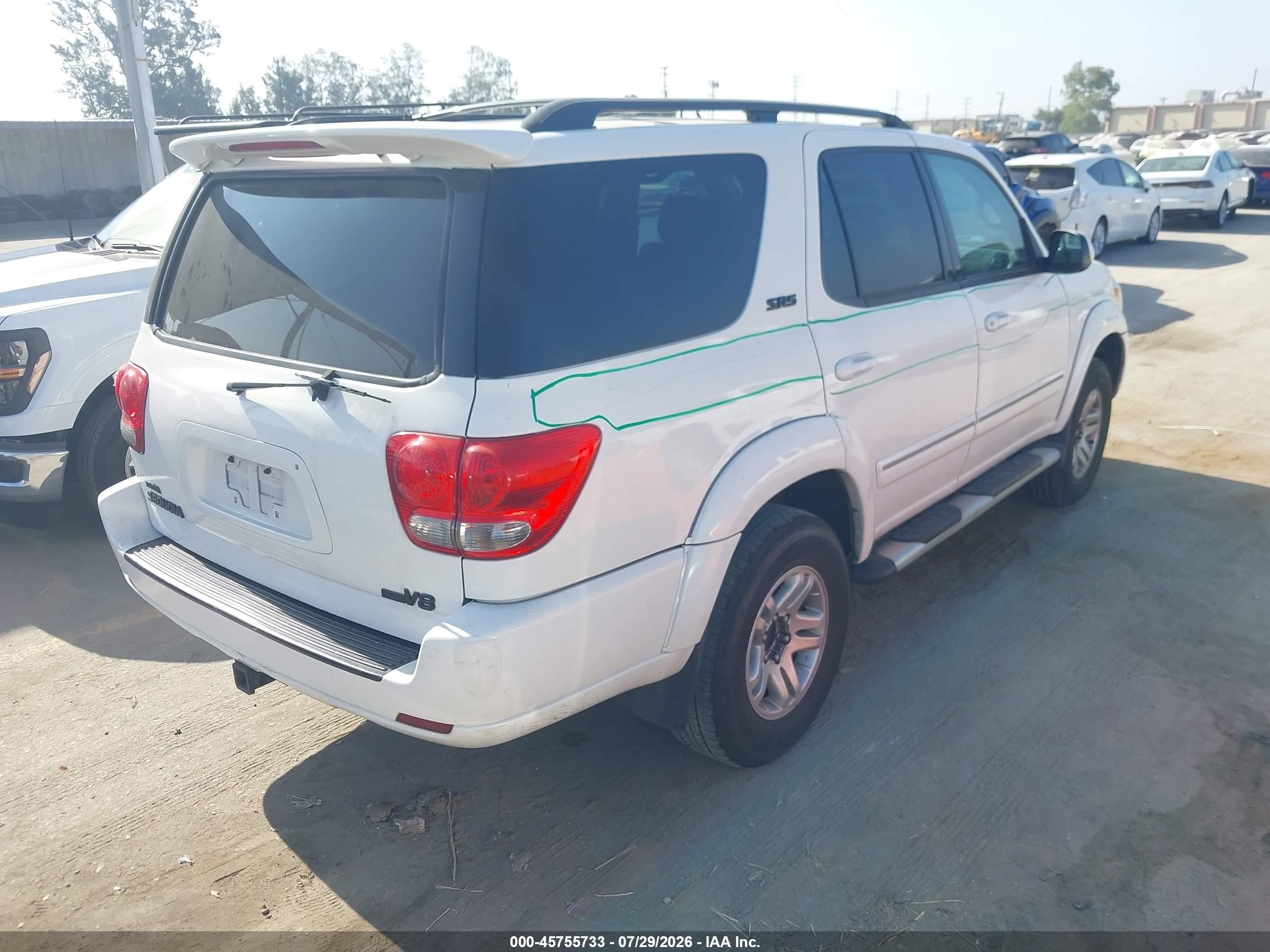 2005 Toyota Sequoia Sr5 V8 White vin: 5TDZT34AX5S242351