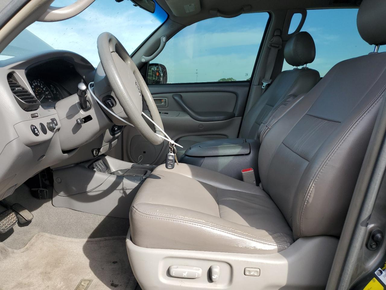 2005 Toyota Sequoia Sr5 Gray vin: 5TDZT34AX5S246299