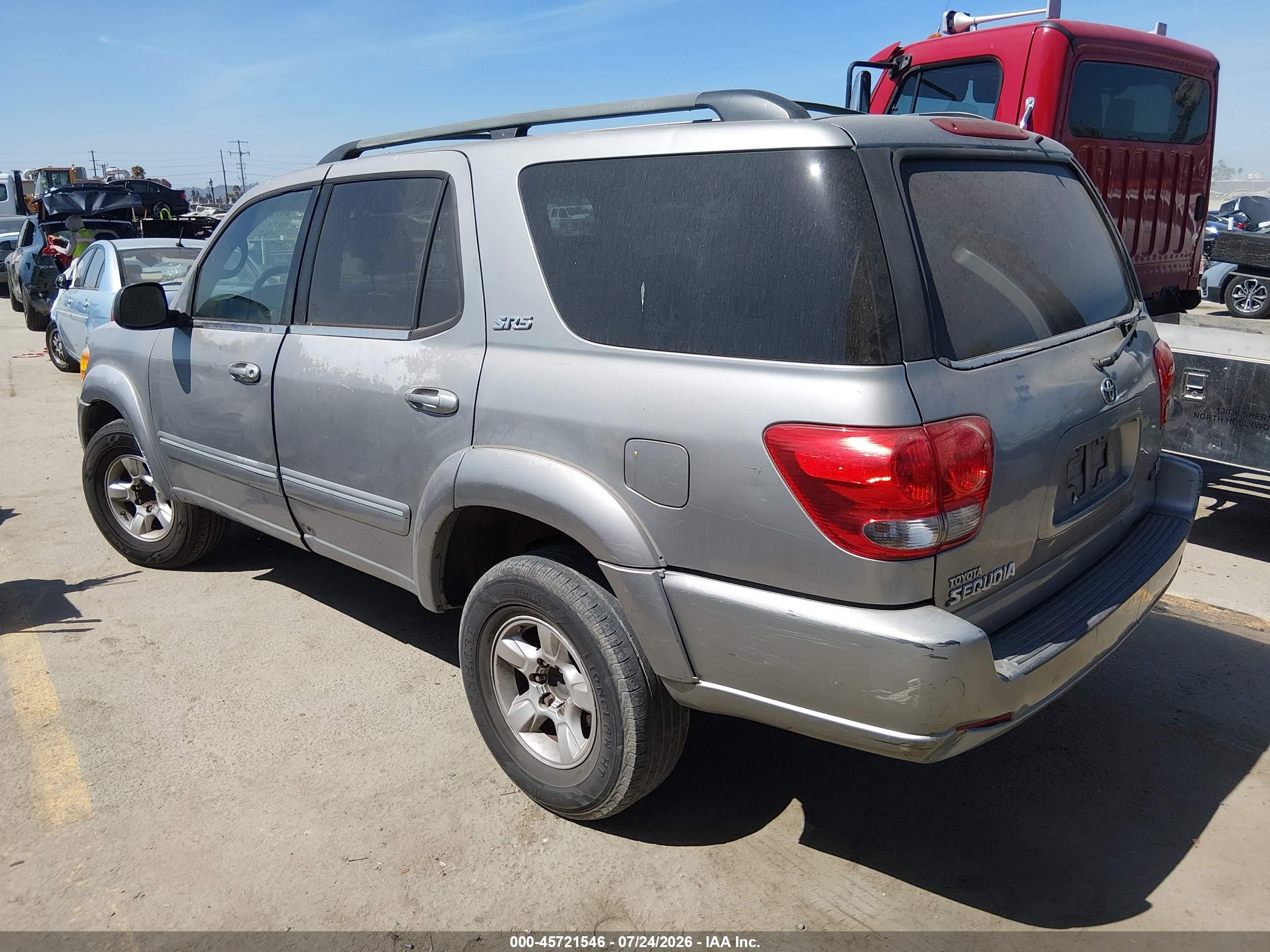2005 Toyota Sequoia Sr5 V8 Silver vin: 5TDZT34AX5S249865