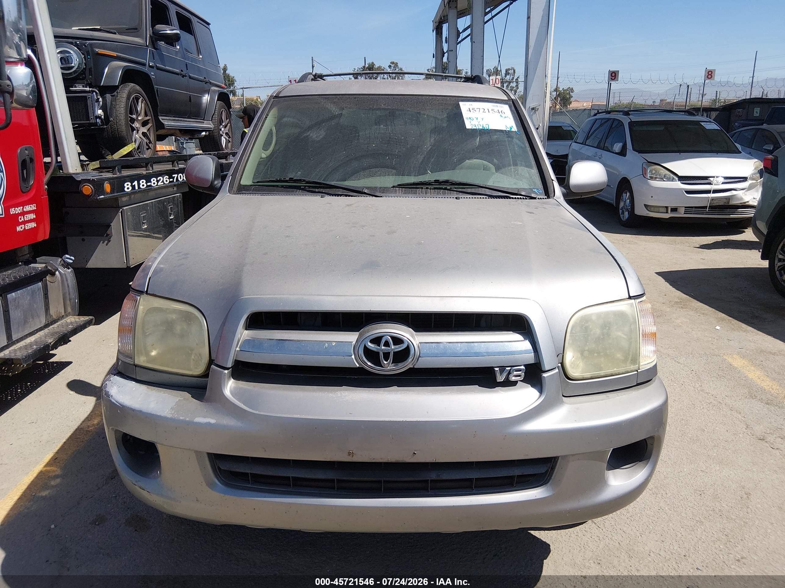 2005 Toyota Sequoia Sr5 V8 Silver vin: 5TDZT34AX5S249865