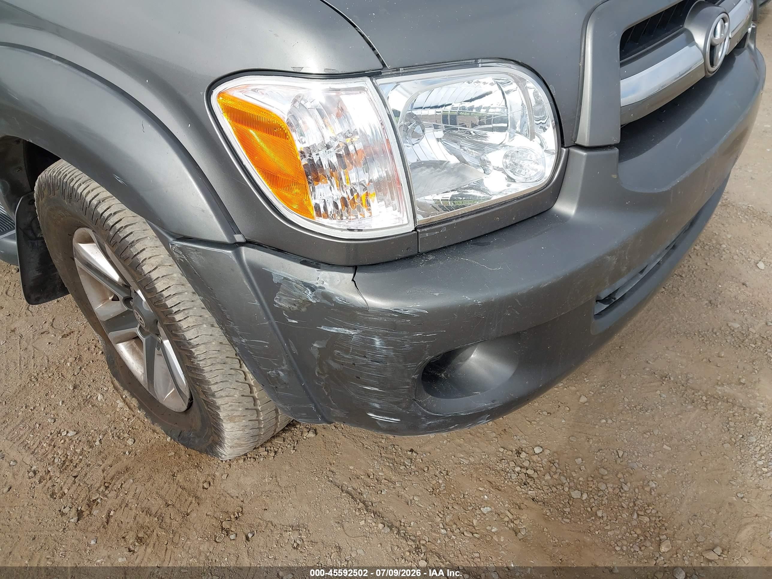 2005 Toyota Sequoia Sr5 V8 Gray vin: 5TDZT34AX5S256668