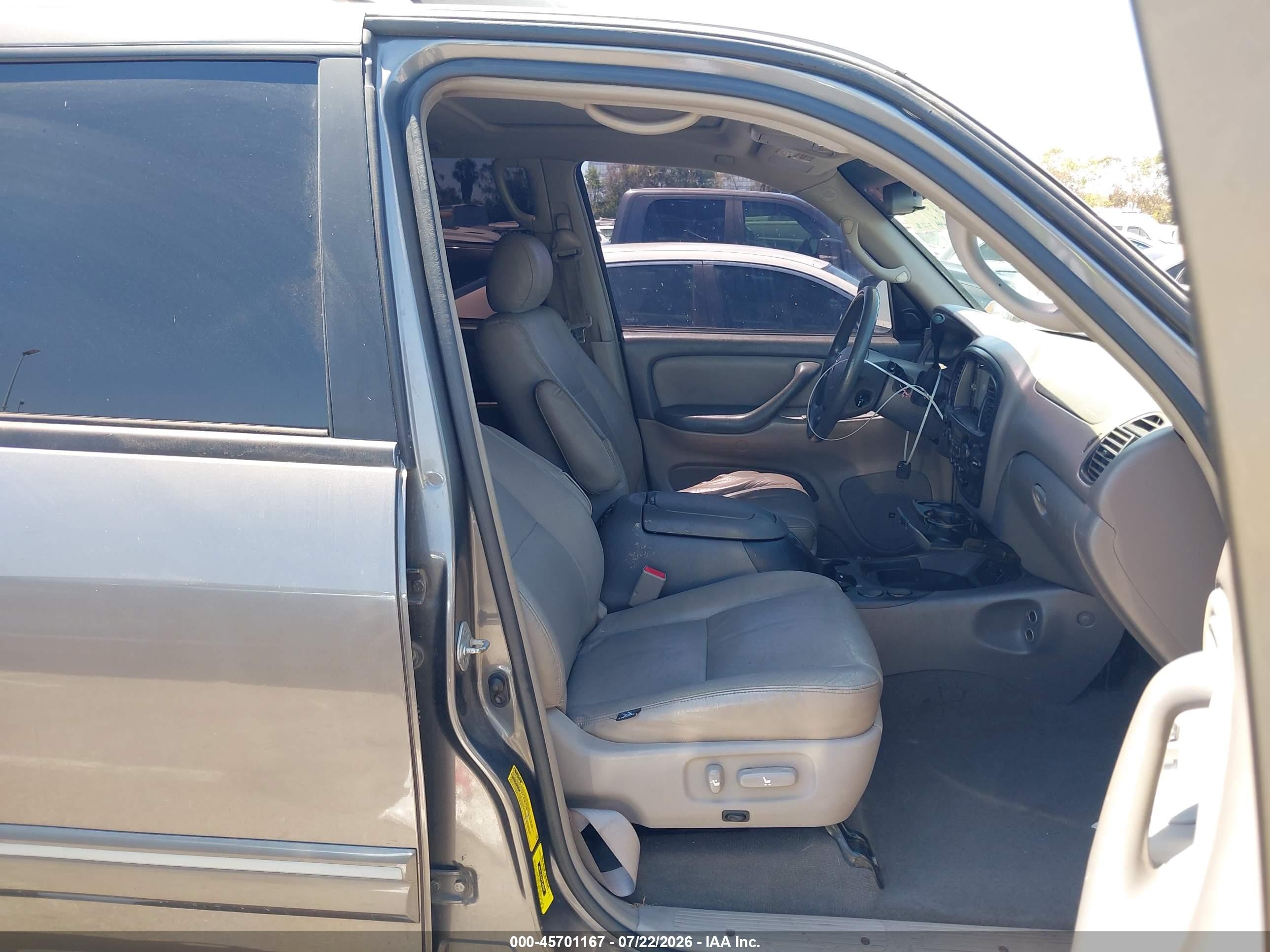 2006 Toyota Sequoia Sr5 V8 Gray vin: 5TDZT34AX6S275268