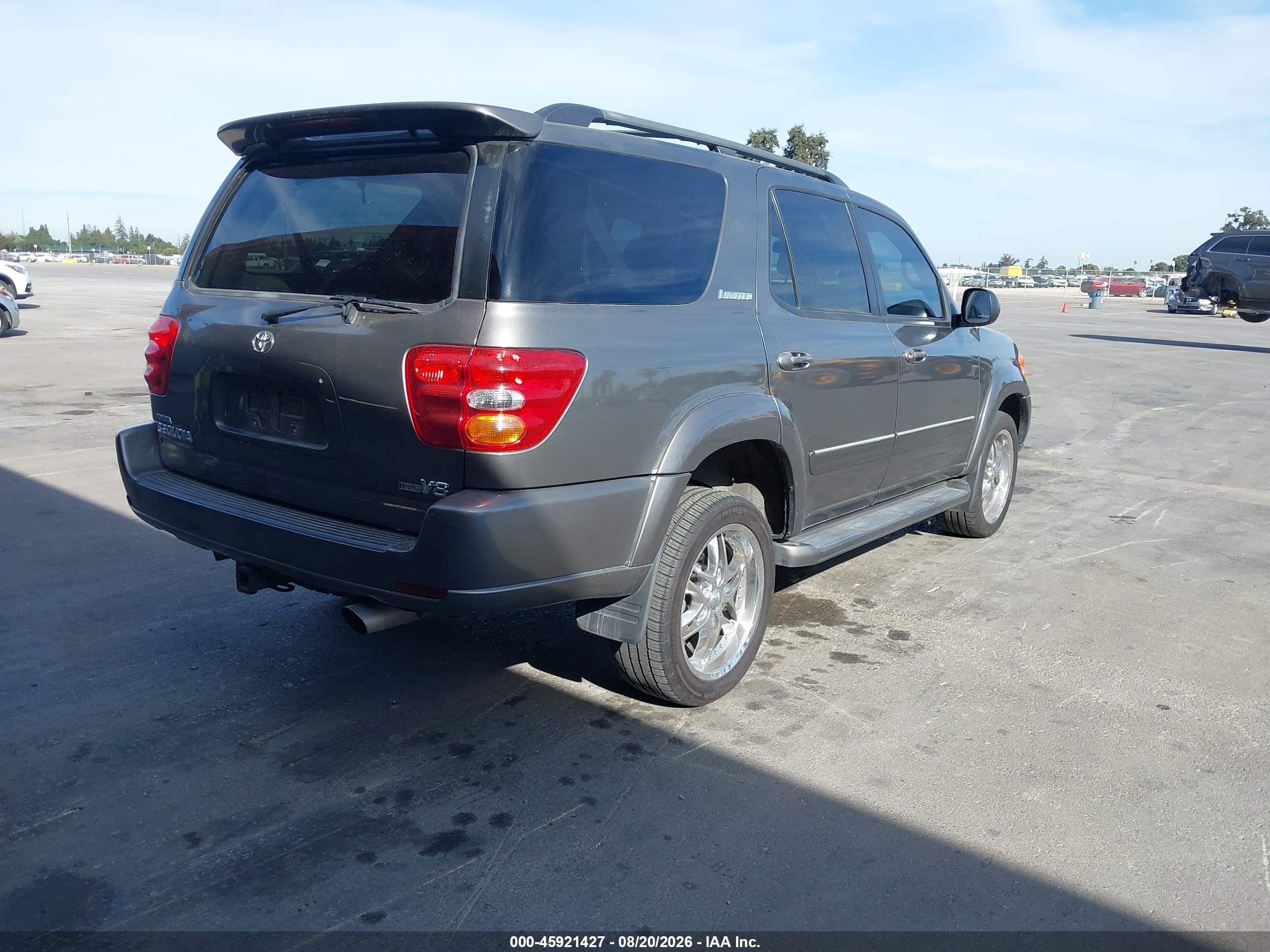 2004 Toyota Sequoia Limited V8 Серый vin: 5TDZT38A04S207424