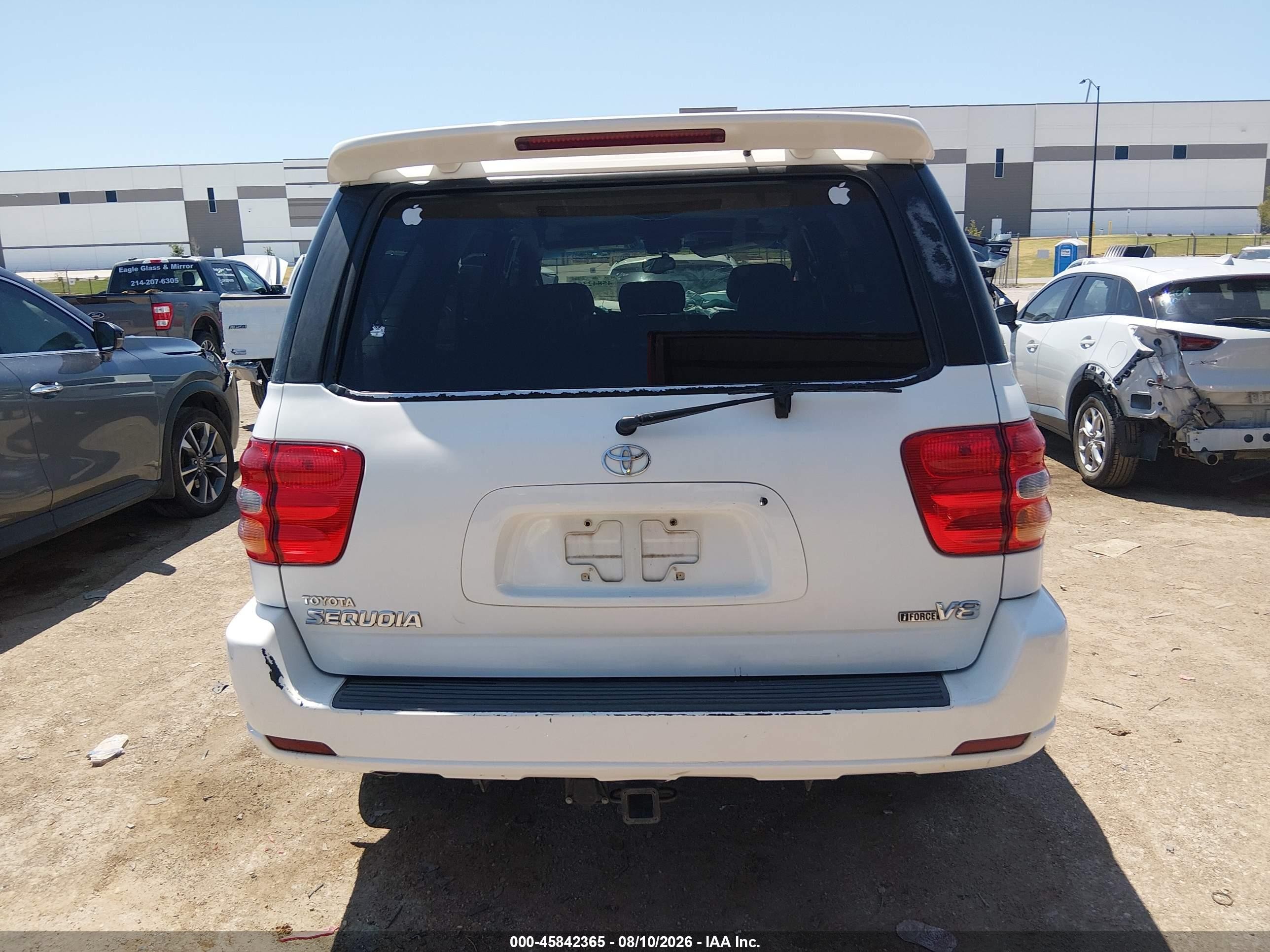 2004 Toyota Sequoia Limited V8 Белый vin: 5TDZT38A14S231635