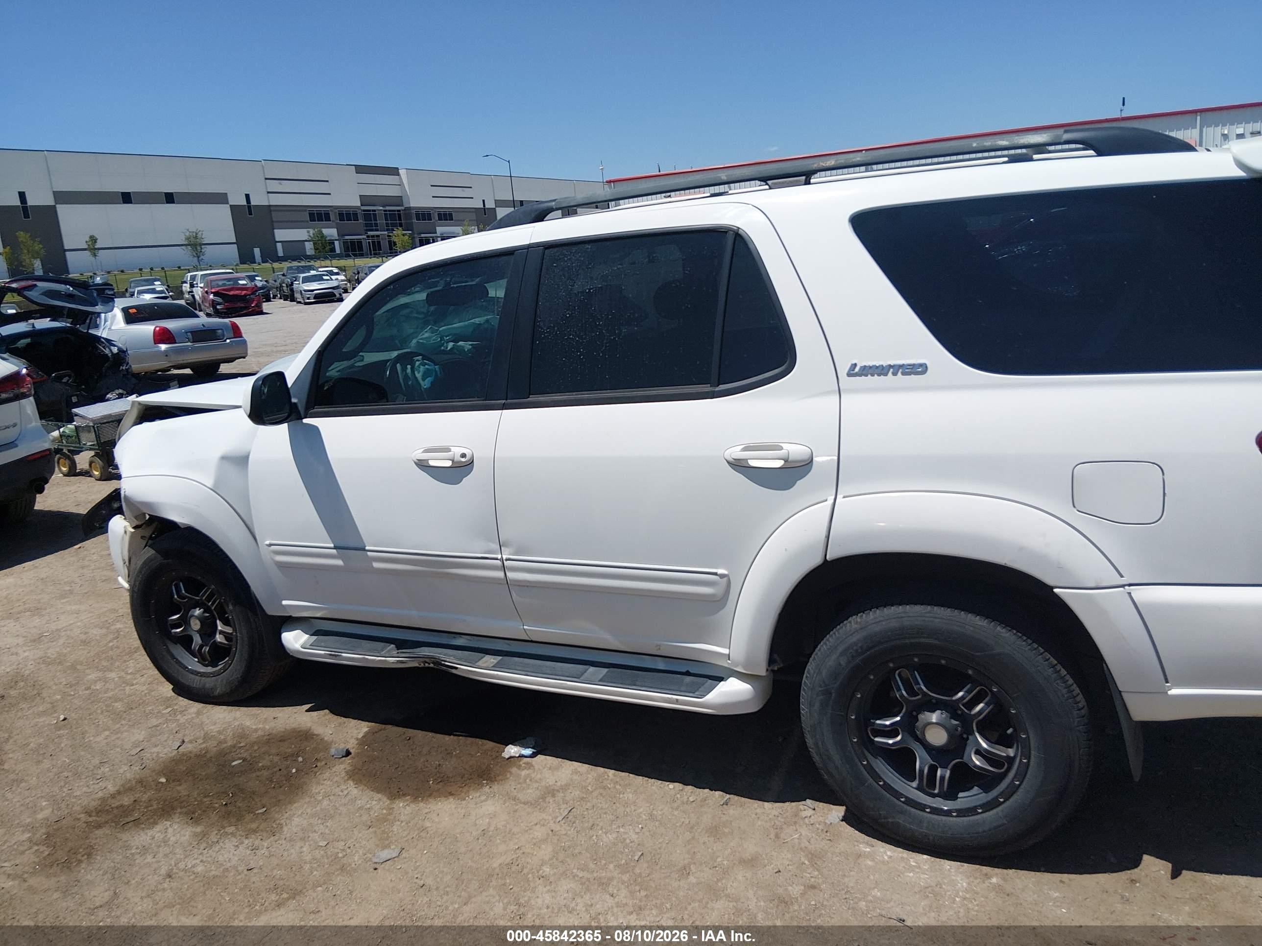 2004 Toyota Sequoia Limited V8 Белый vin: 5TDZT38A14S231635