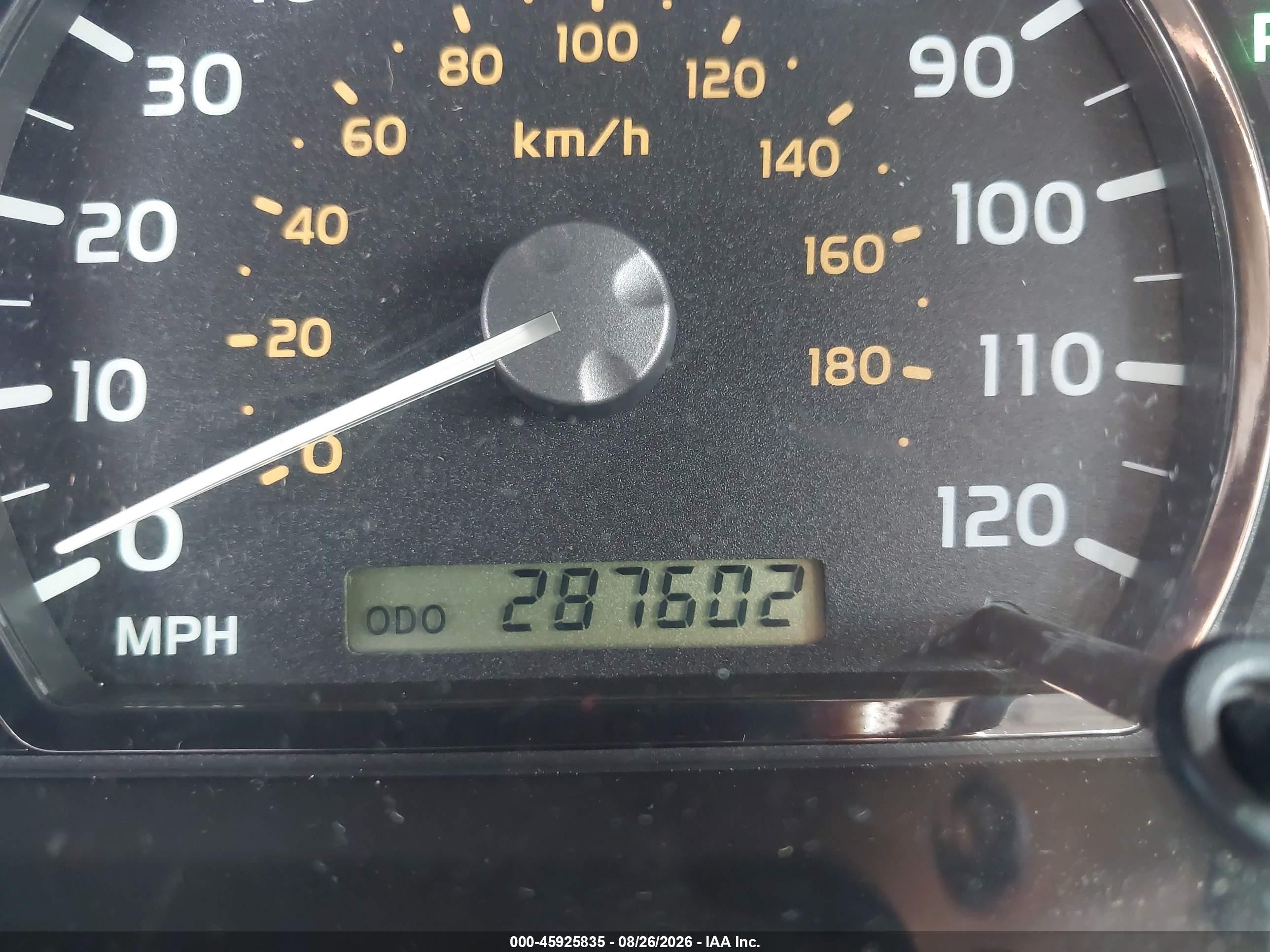 2005 Toyota Sequoia Limited V8 Silver vin: 5TDZT38A25S249367